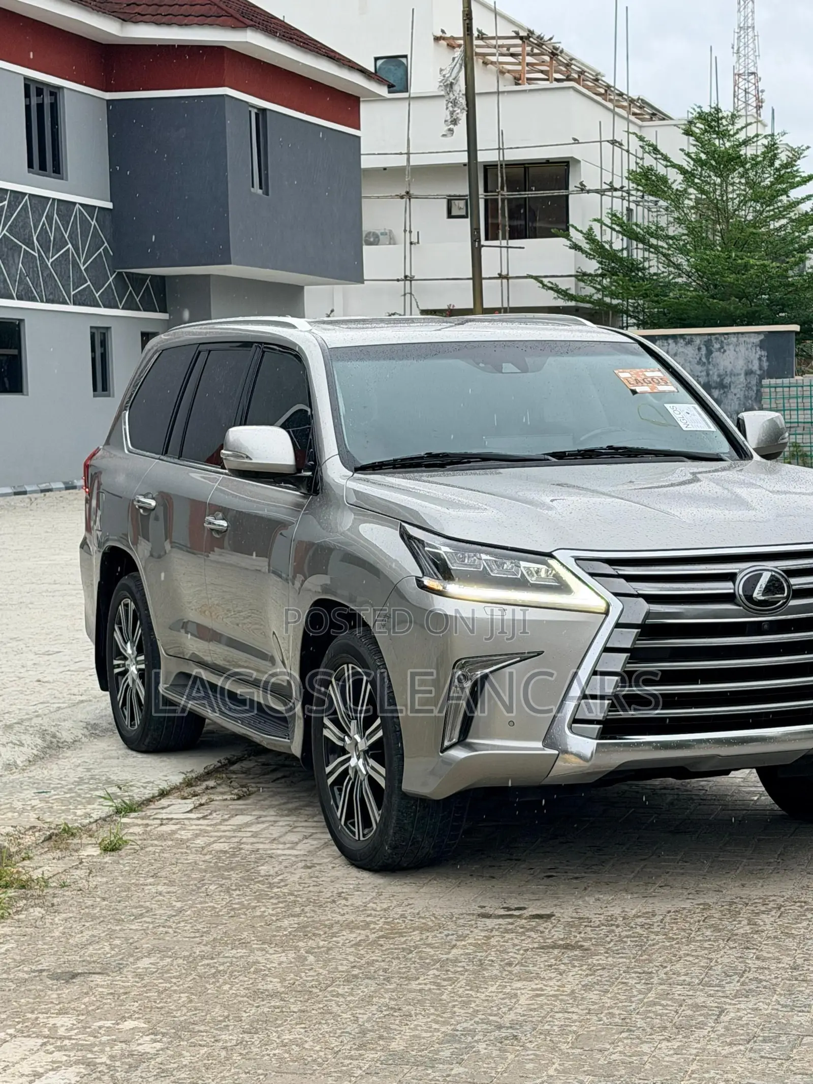 Lexus LX 570 (5 seats) AWD 2018 Silver