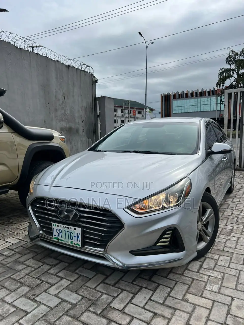 Hyundai Sonata Limited Sedan FWD (2.4L 4cyl 6A) 2017 Silver