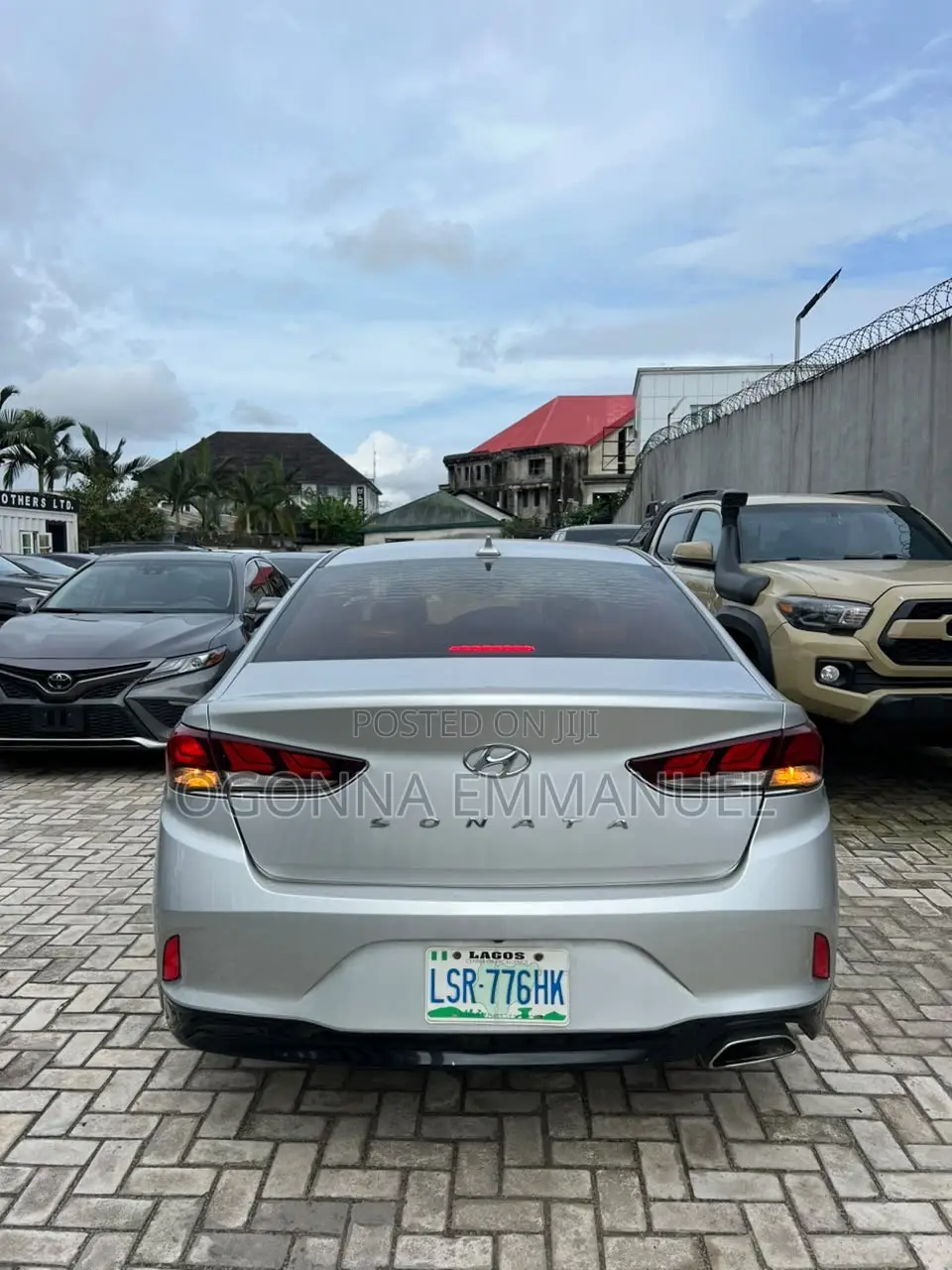 Hyundai Sonata Limited Sedan FWD (2.4L 4cyl 6A) 2017 Silver