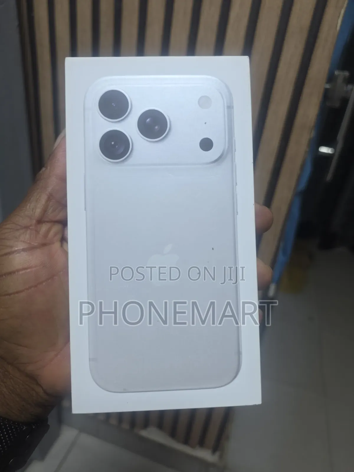 New Apple iPhone 18 Pro Max 256 GB Silver