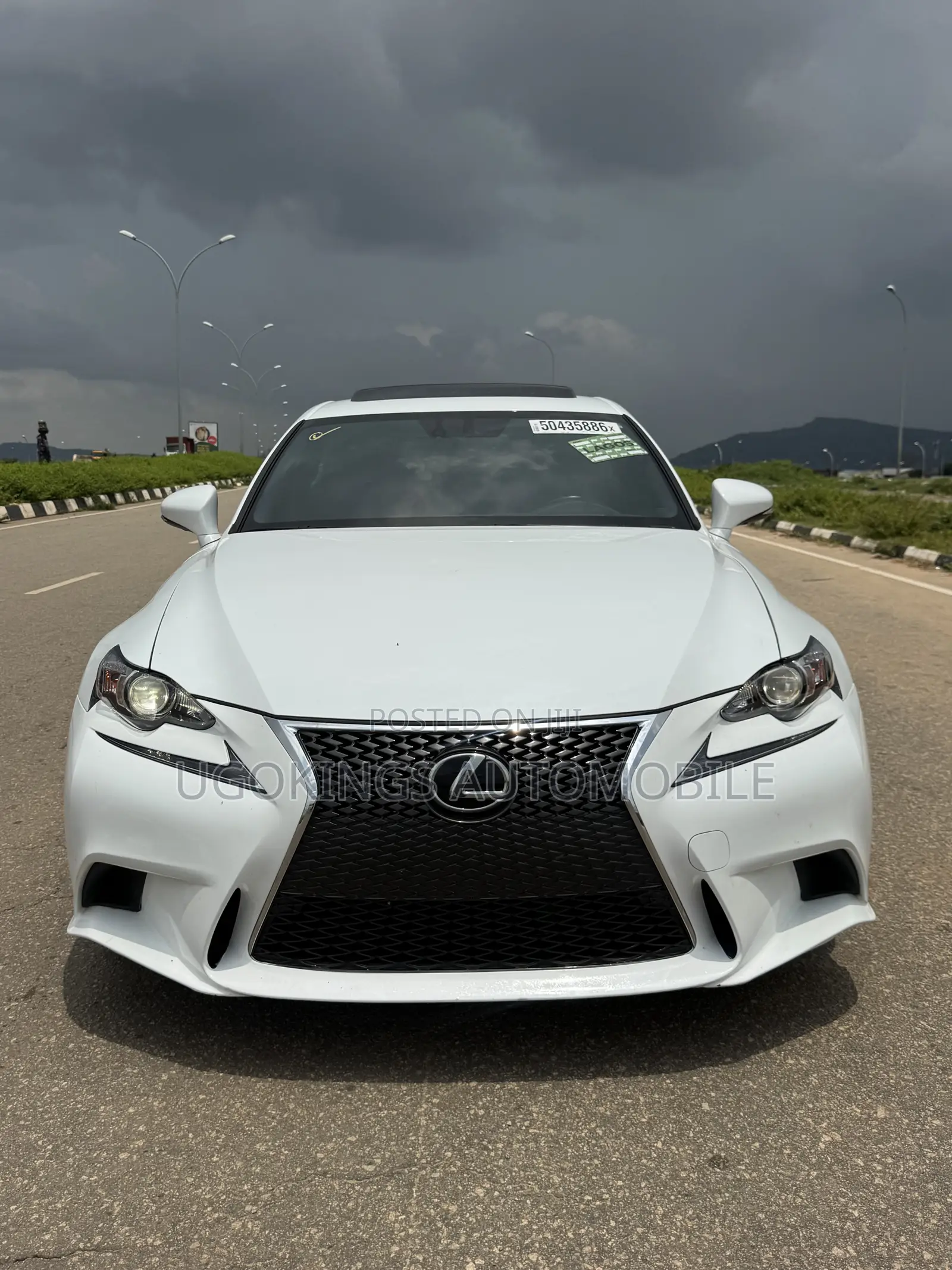 Lexus IS 300 AWD 2016 White