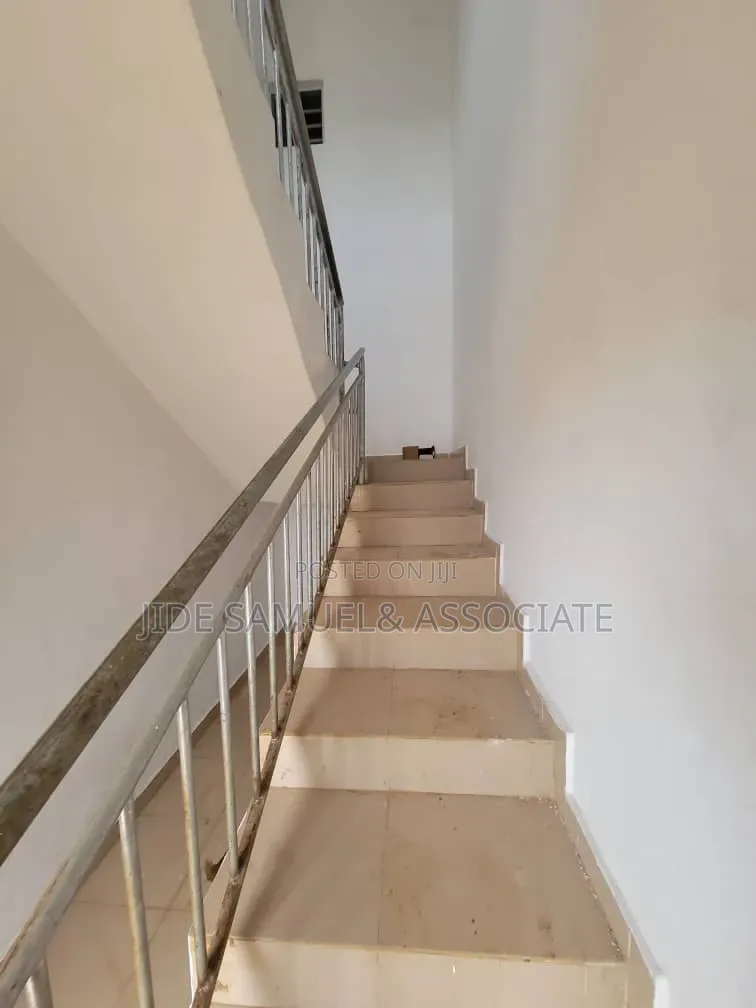 Furnished 3bdrm Block of Flats in Ayobo for rent