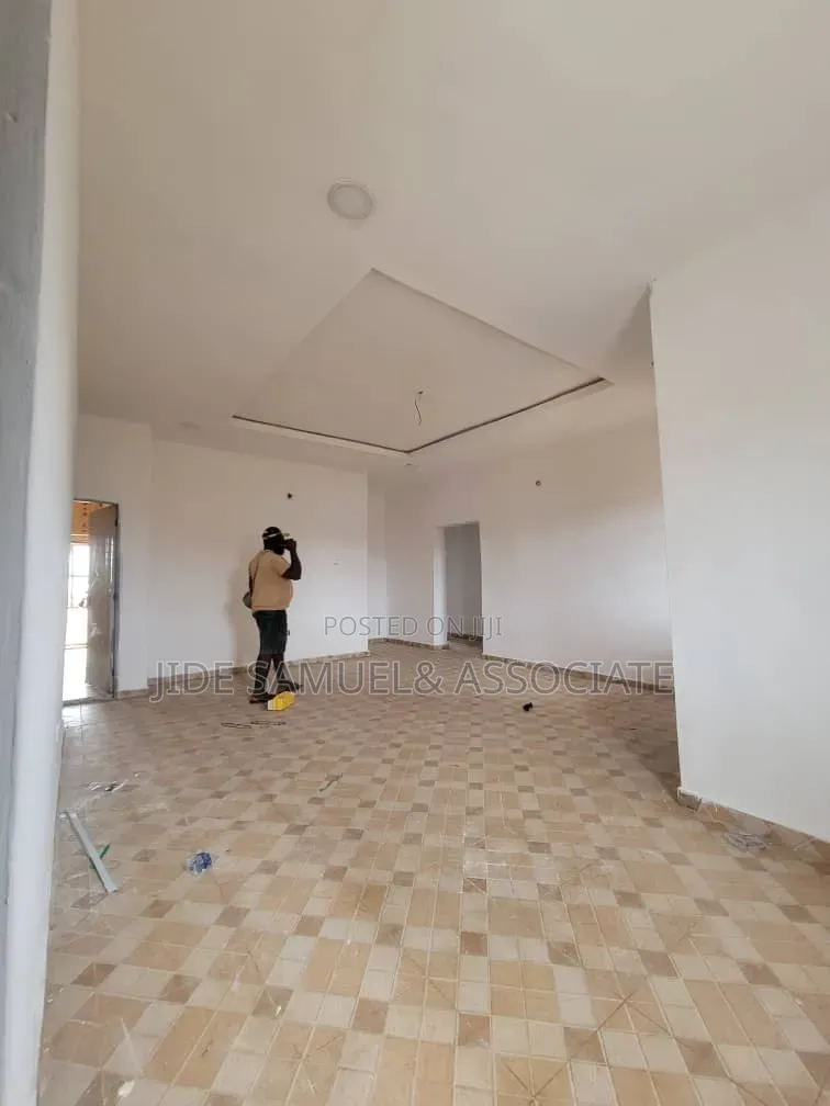 Furnished 3bdrm Block of Flats in Ayobo for rent