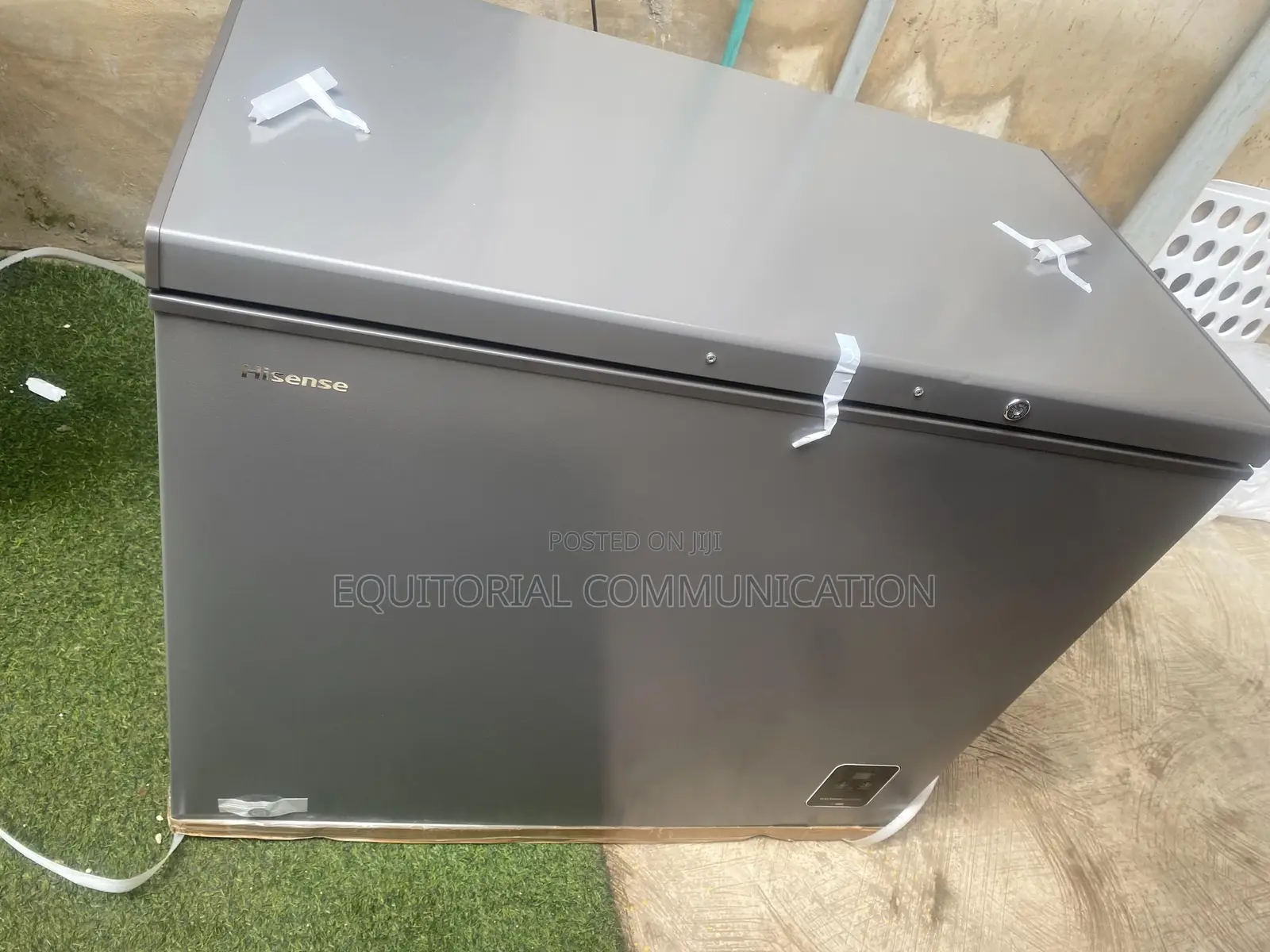 Hisense FC340SHI 250L Inverter Chest Freezer for Shops 220–240V 37KG