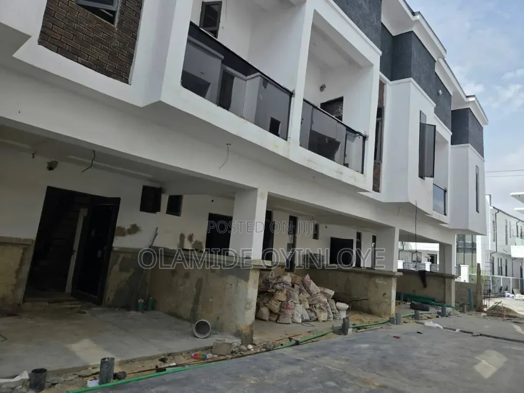 Creet Avenue Court With BQ at 5A VGC Extension