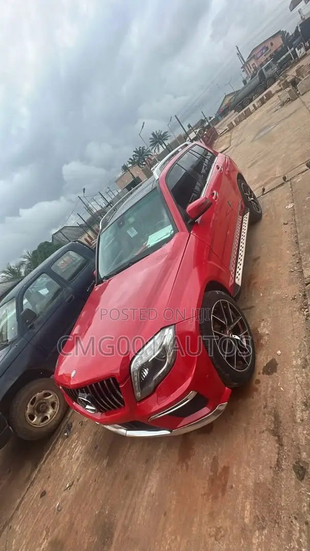 Mercedes-Benz GLK-Class 2010 Red