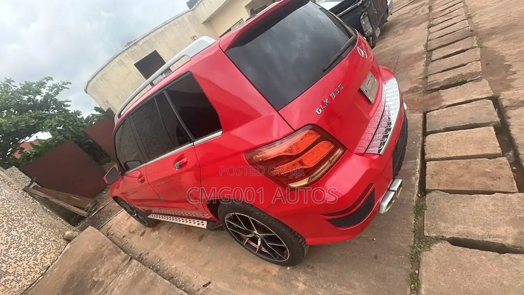 Mercedes-Benz GLK-Class 2010 Red
