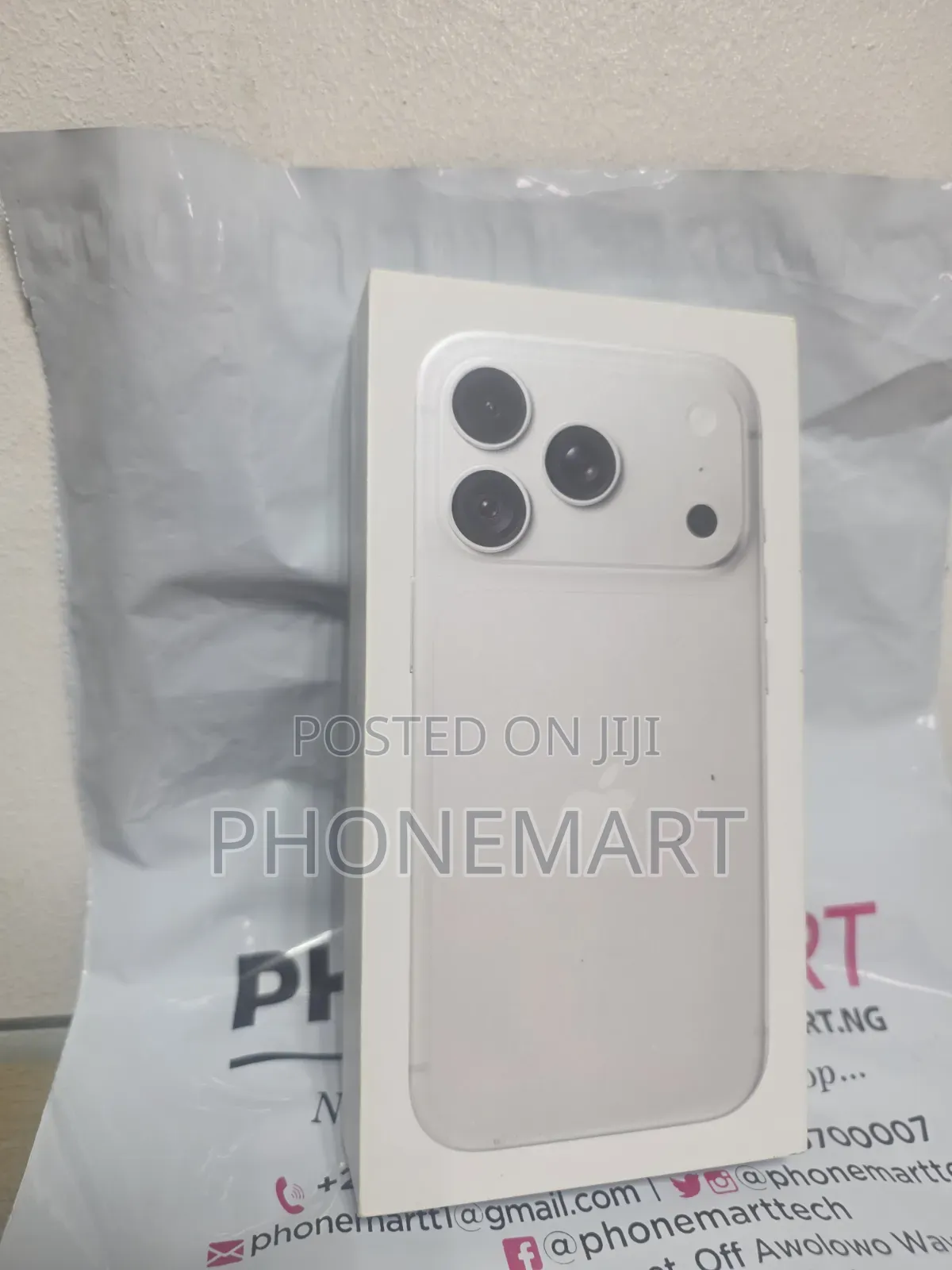 New Apple iPhone 18 Pro Max 1 TB Silver