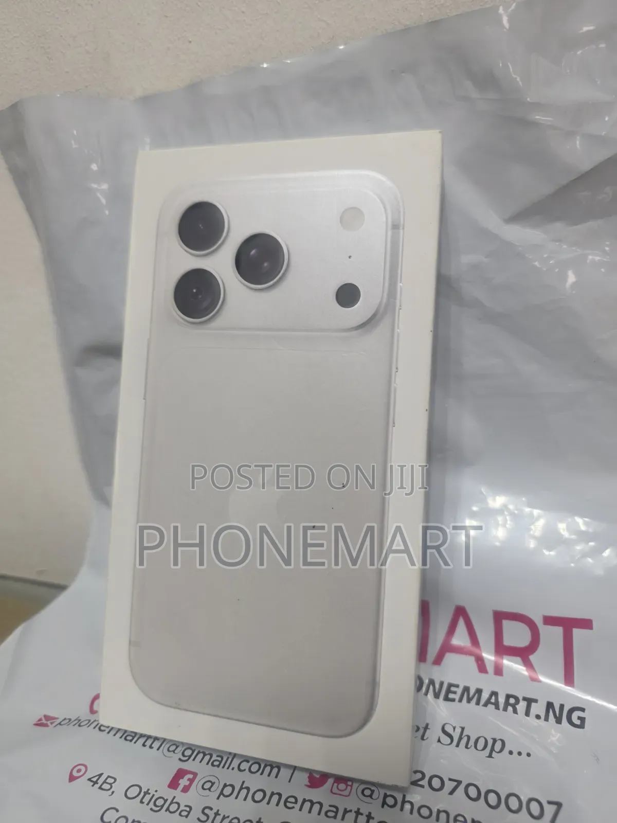 New Apple iPhone 18 Pro Max 1 TB Silver