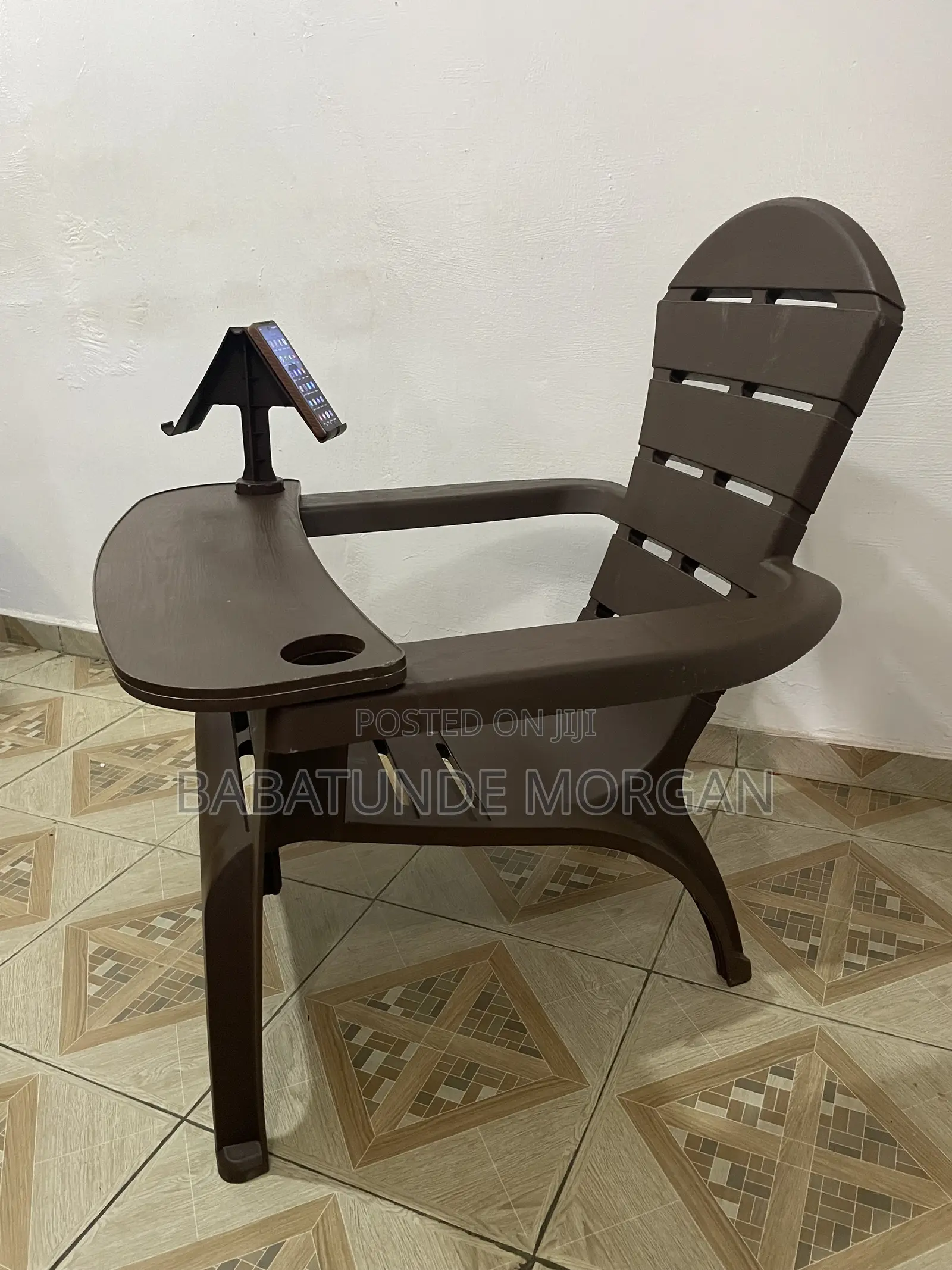 Plastic Relax Chair With Tray Phone Stand