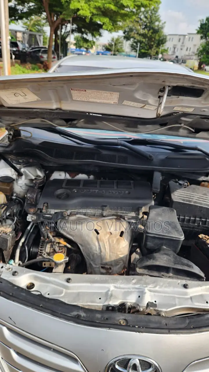 Toyota Camry 2009 Silver