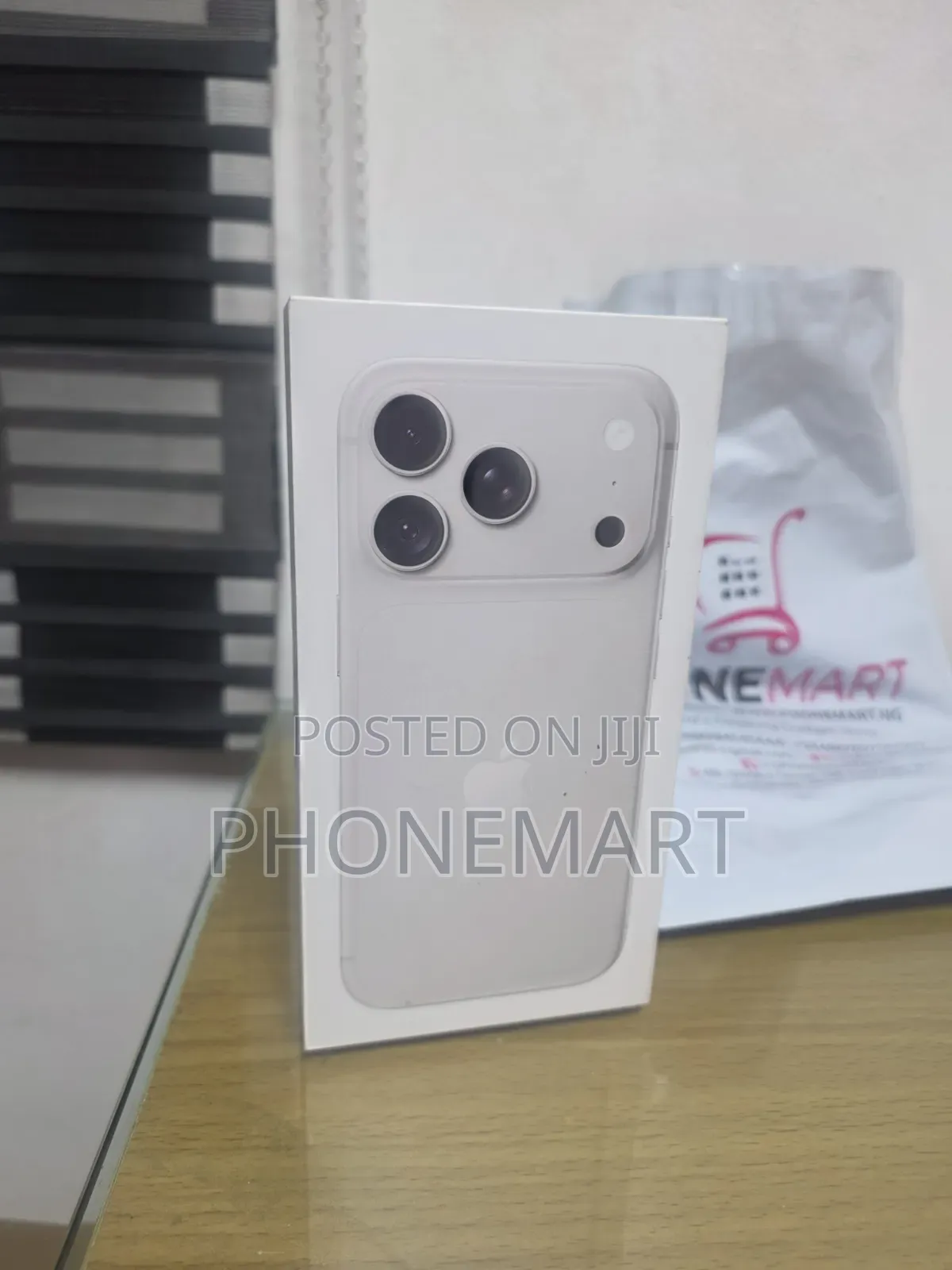 New Apple iPhone 18 Pro Max 2 TB Silver