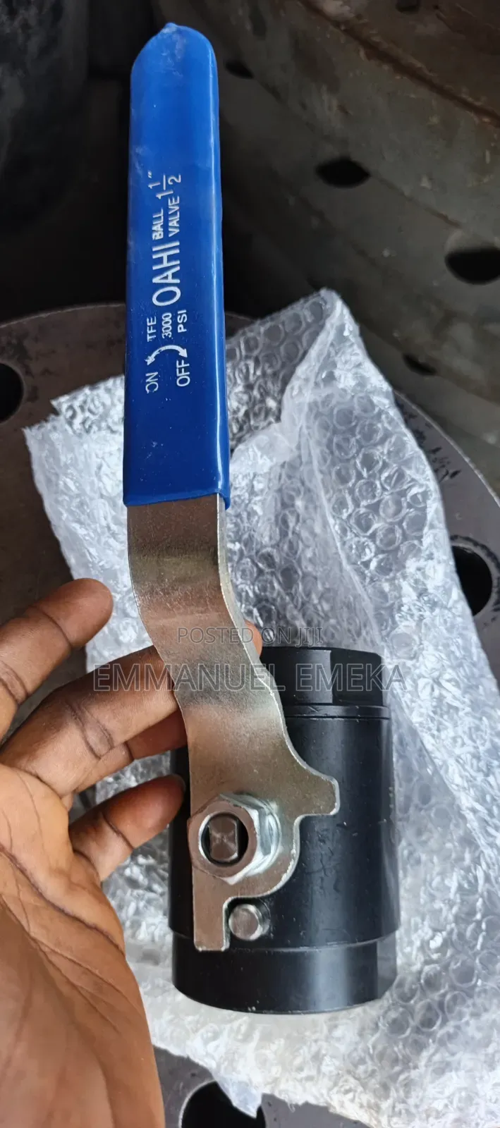 11⁄2" Ball Valve With a 3000 PSI