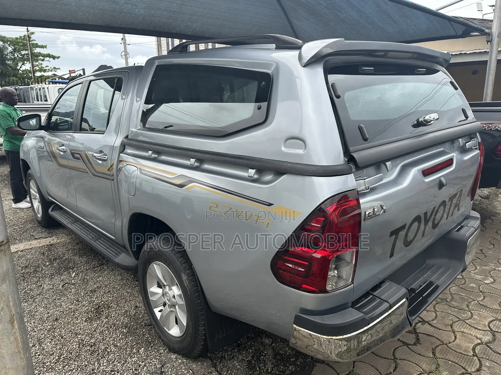 Toyota Hilux SR5 4x4 2018 Gray