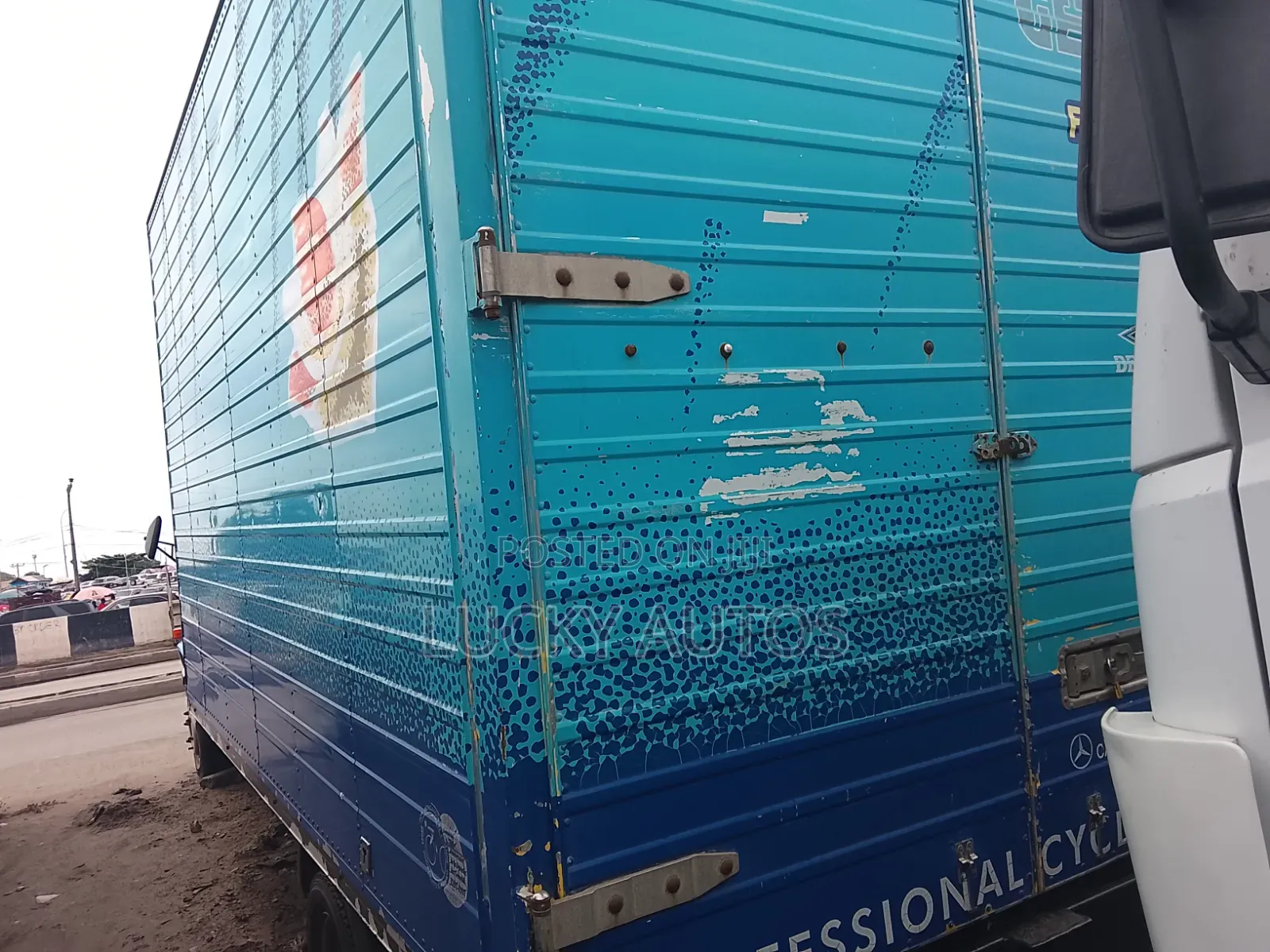 Mercedes-Benz 1998 Blue