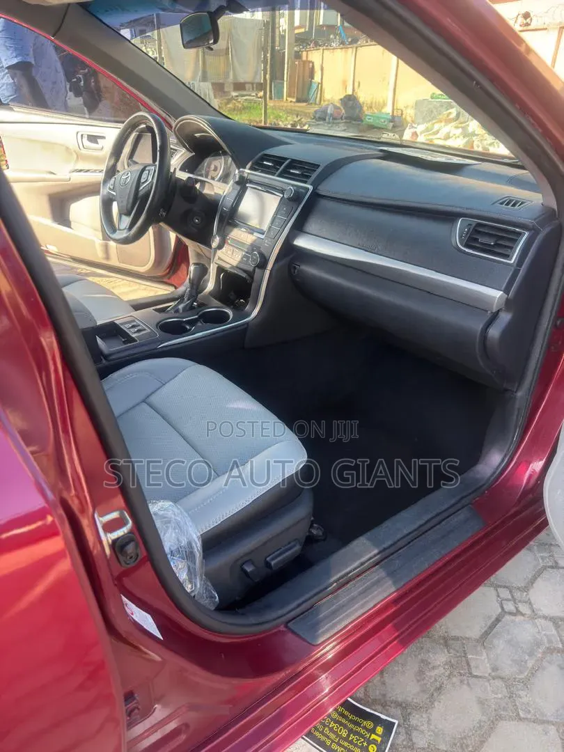 Toyota Camry 2016 Red