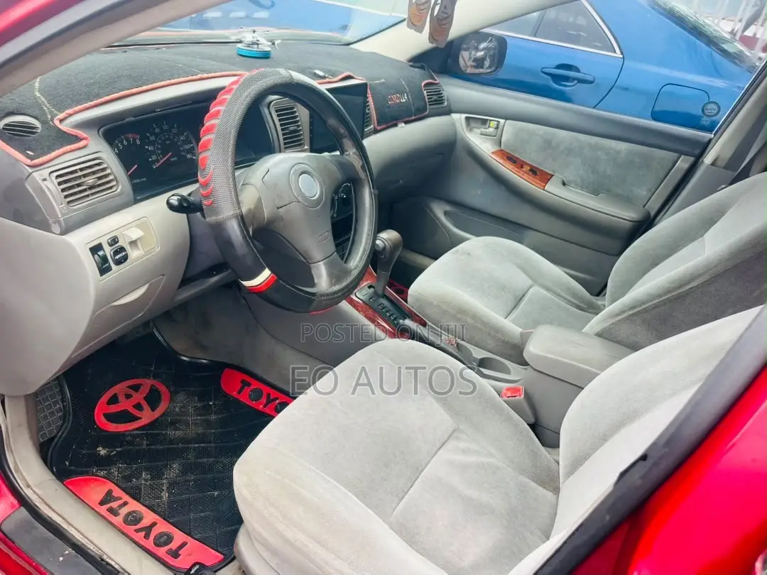Toyota Corolla 2004 Red
