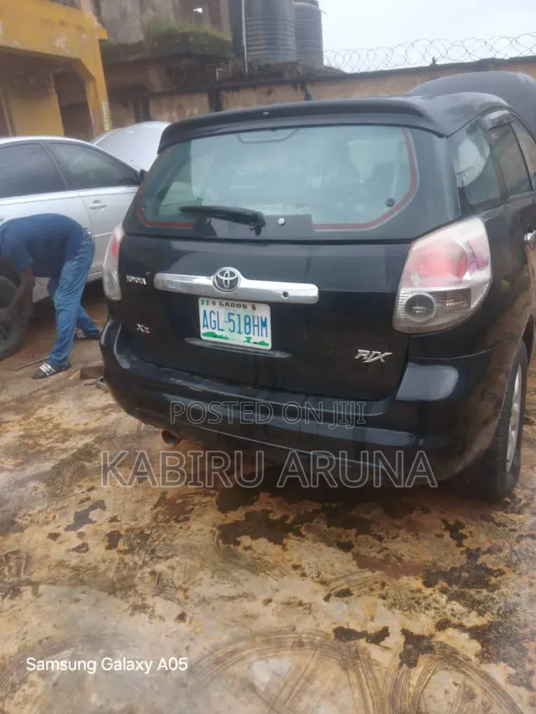 Toyota Matrix 2005 Black