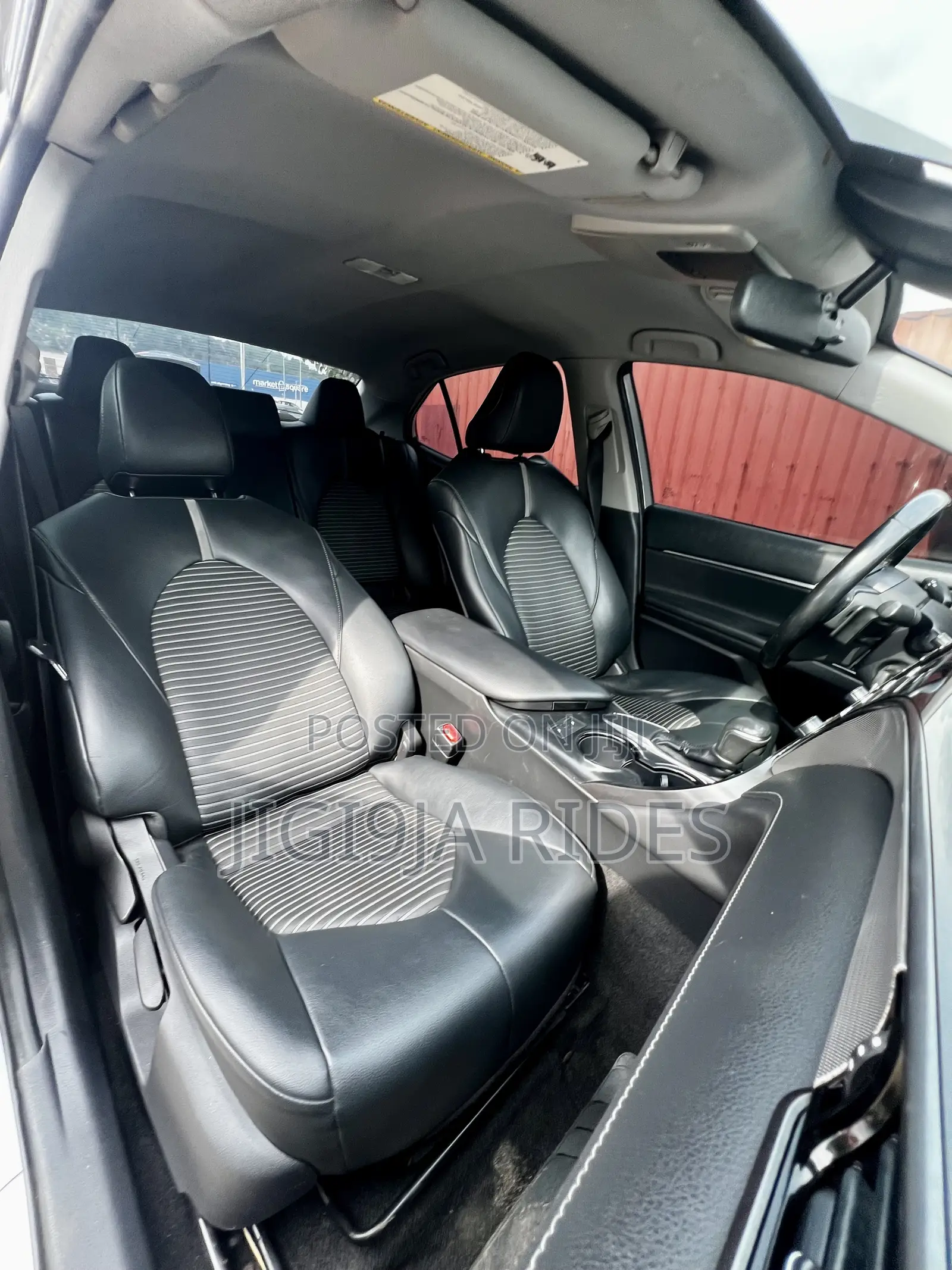 Toyota Camry 2019 Silver