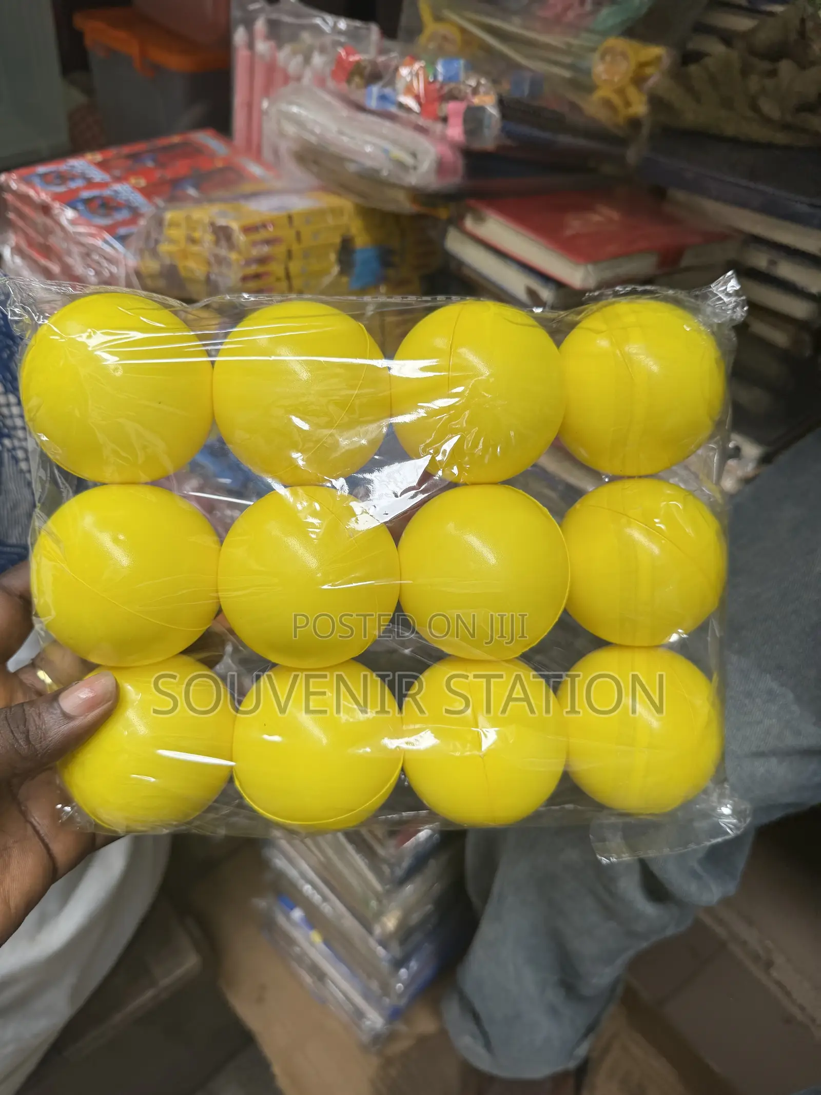 6.3cm Plain Foam Stress Ball X 12