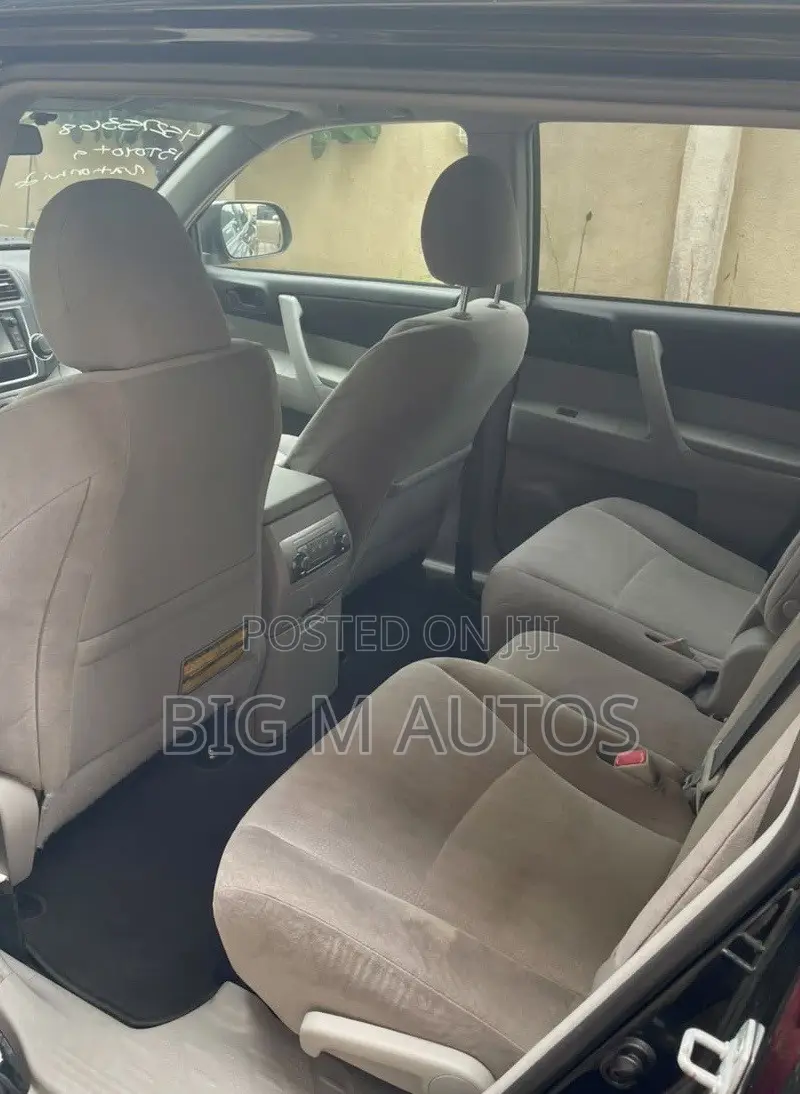 Toyota Highlander 3.5L 4WD 2013 Black
