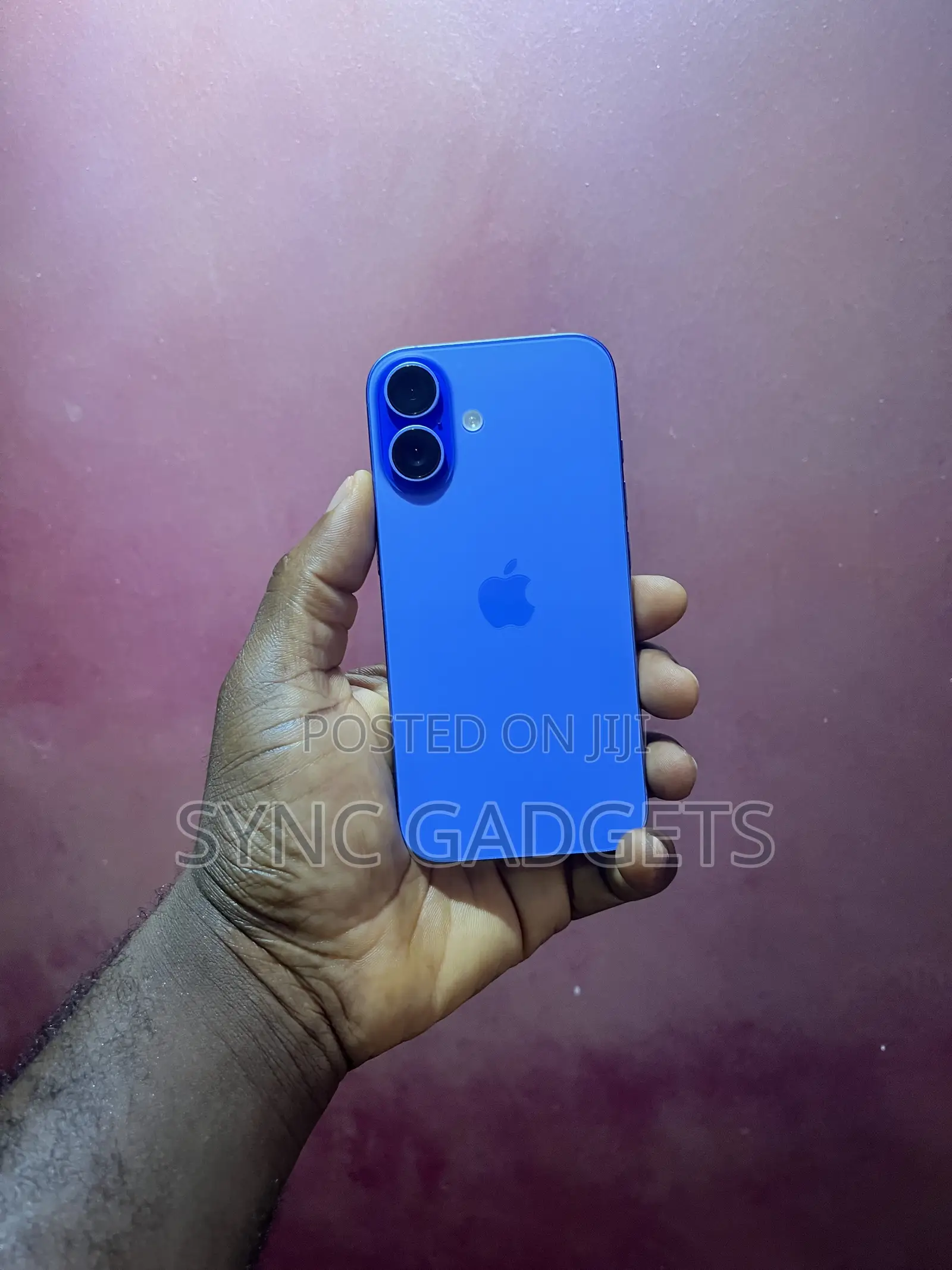 New Apple iPhone 16 128 GB Blue