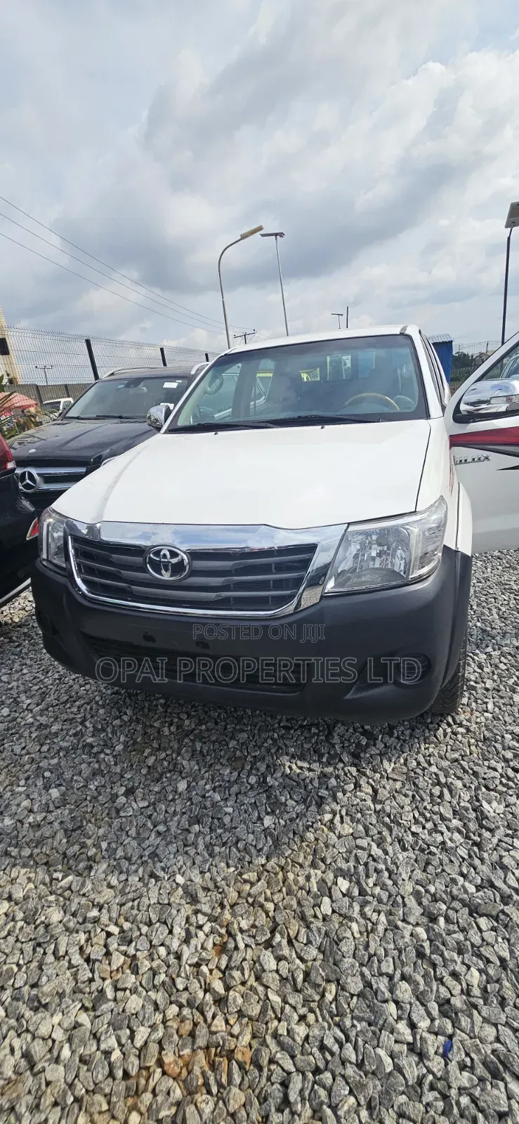 Toyota Hilux 2010 White