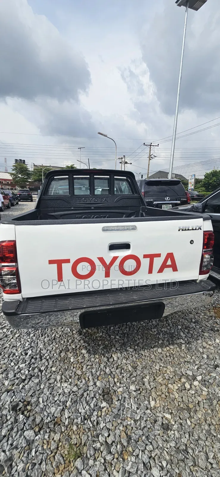 Toyota Hilux 2010 White