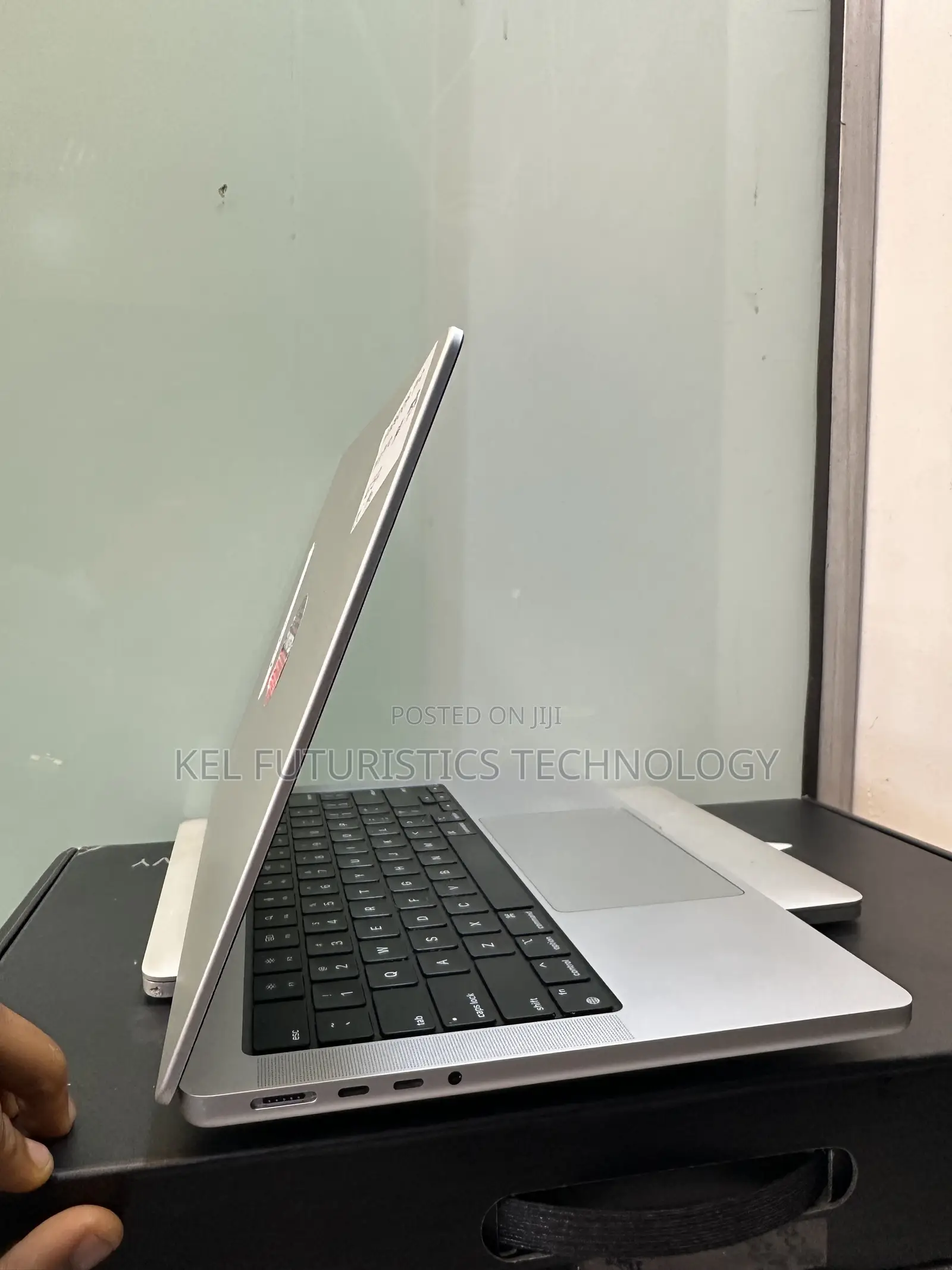 Laptop Apple MacBook Pro 2023 M2 Pro 16GB Apple M2 SSD 512GB