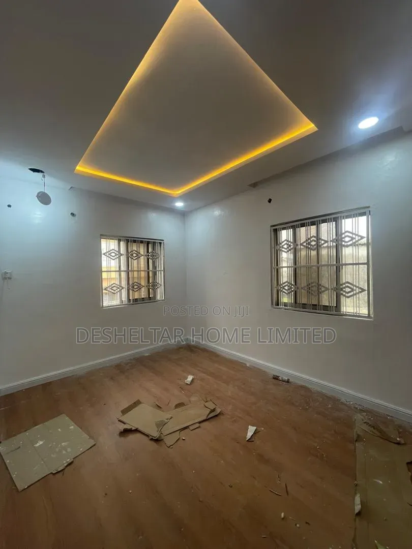 4bdrm Duplex in Oba Oyekan Estate, Lekki Phase 1 for rent