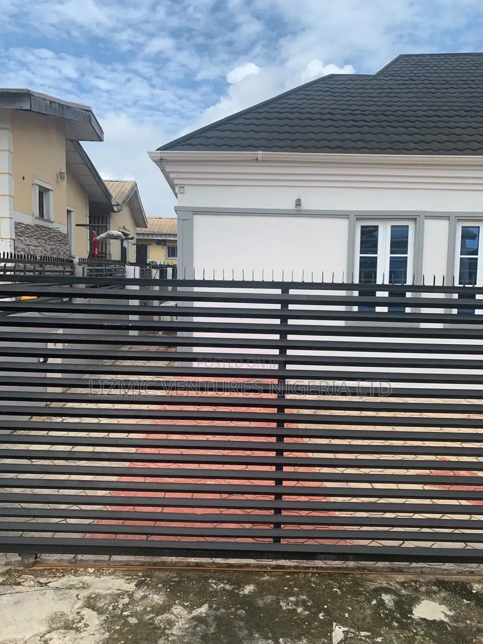 Furnished 3bdrm Apartment in Diamond Estate, Igando / Ikotun/Igando