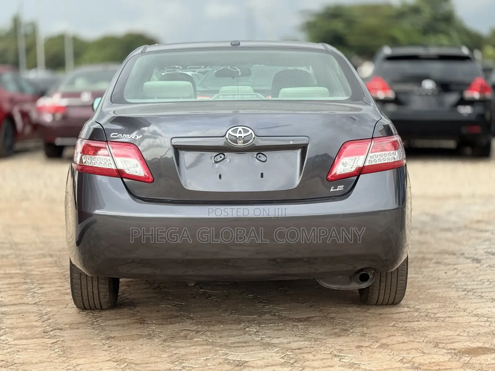 Toyota Camry LE 4dr Sedan (2.5L 4cyl 6AM) 2010 Gray