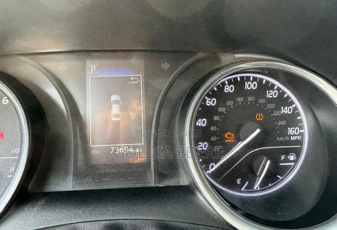 Toyota Camry 2018 Gray