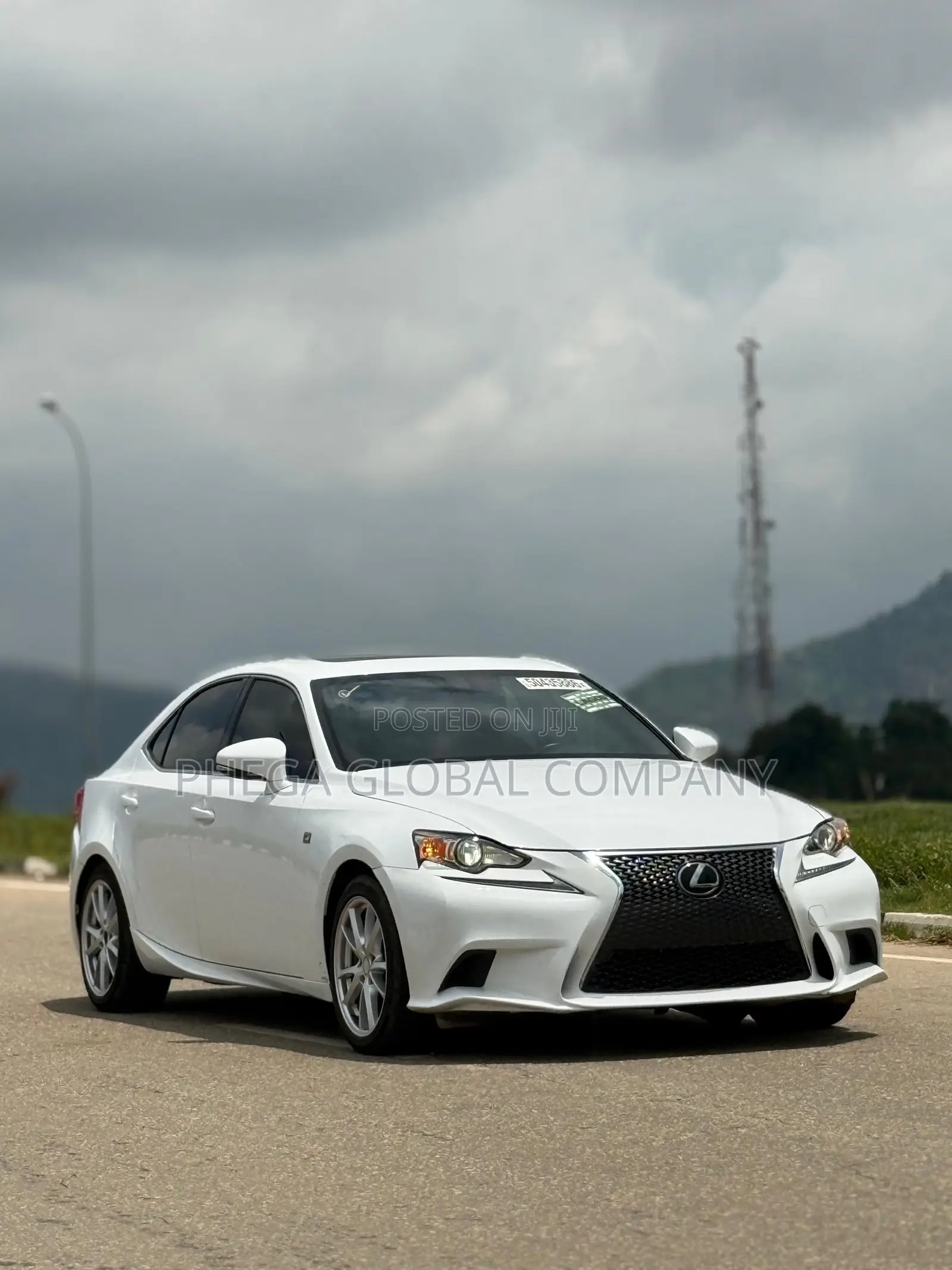 Lexus IS 300 AWD 2016 White