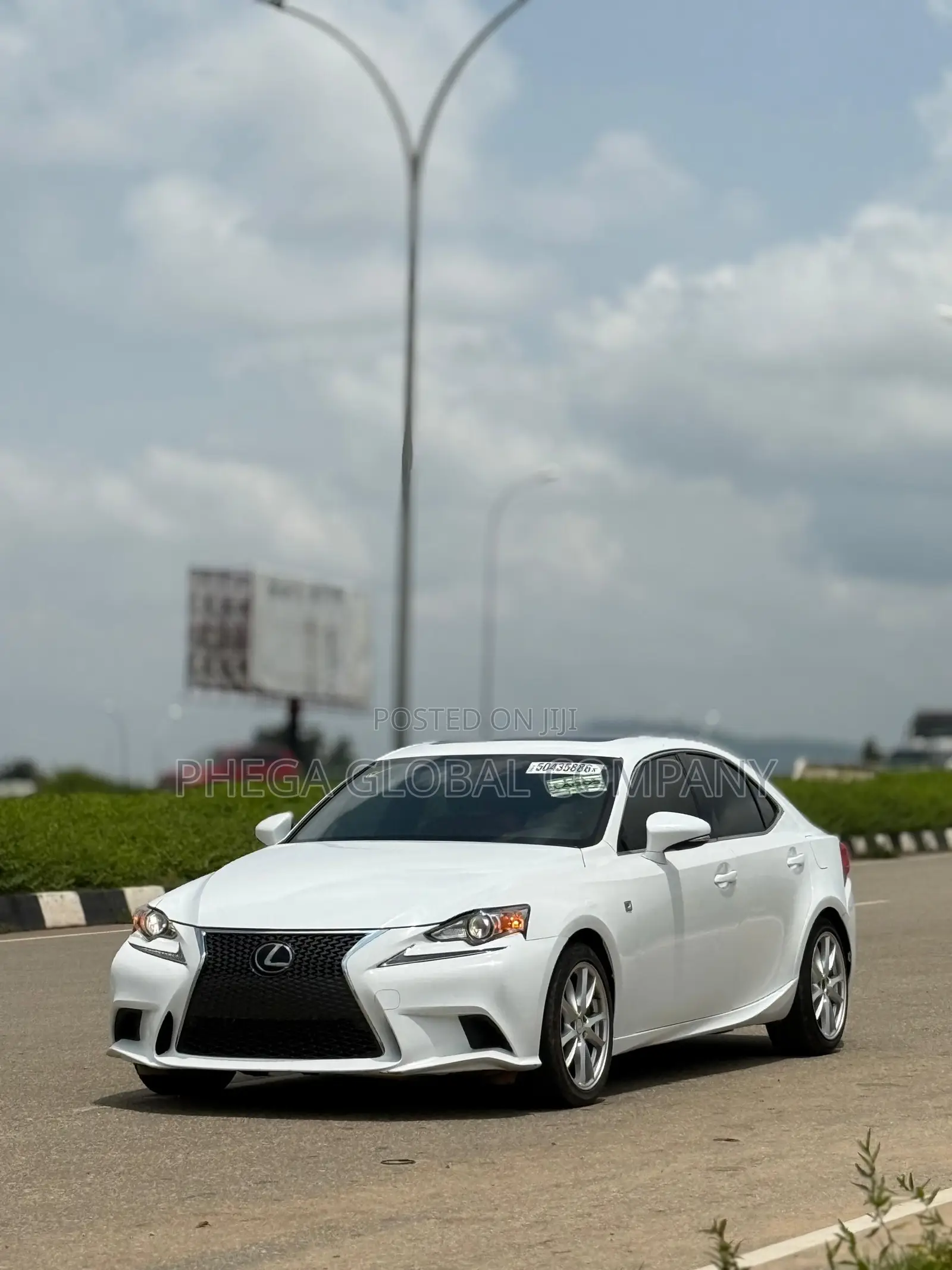 Lexus IS 300 AWD 2016 White