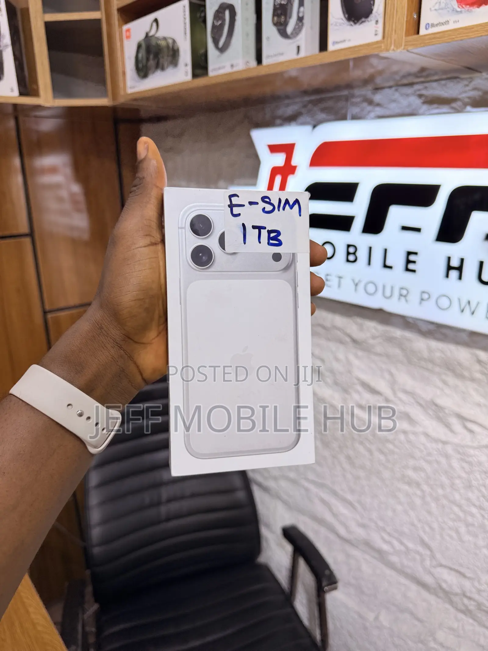 New Apple iPhone 17 Pro Max 1 TB Silver