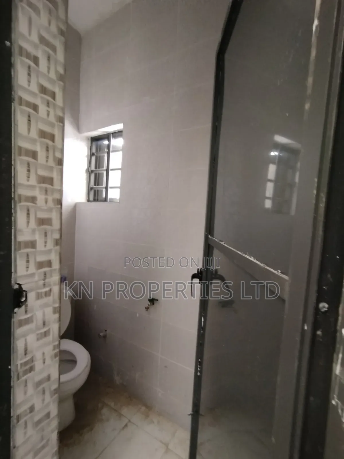 3bdrm Duplex in Airport Road, FHA for rent