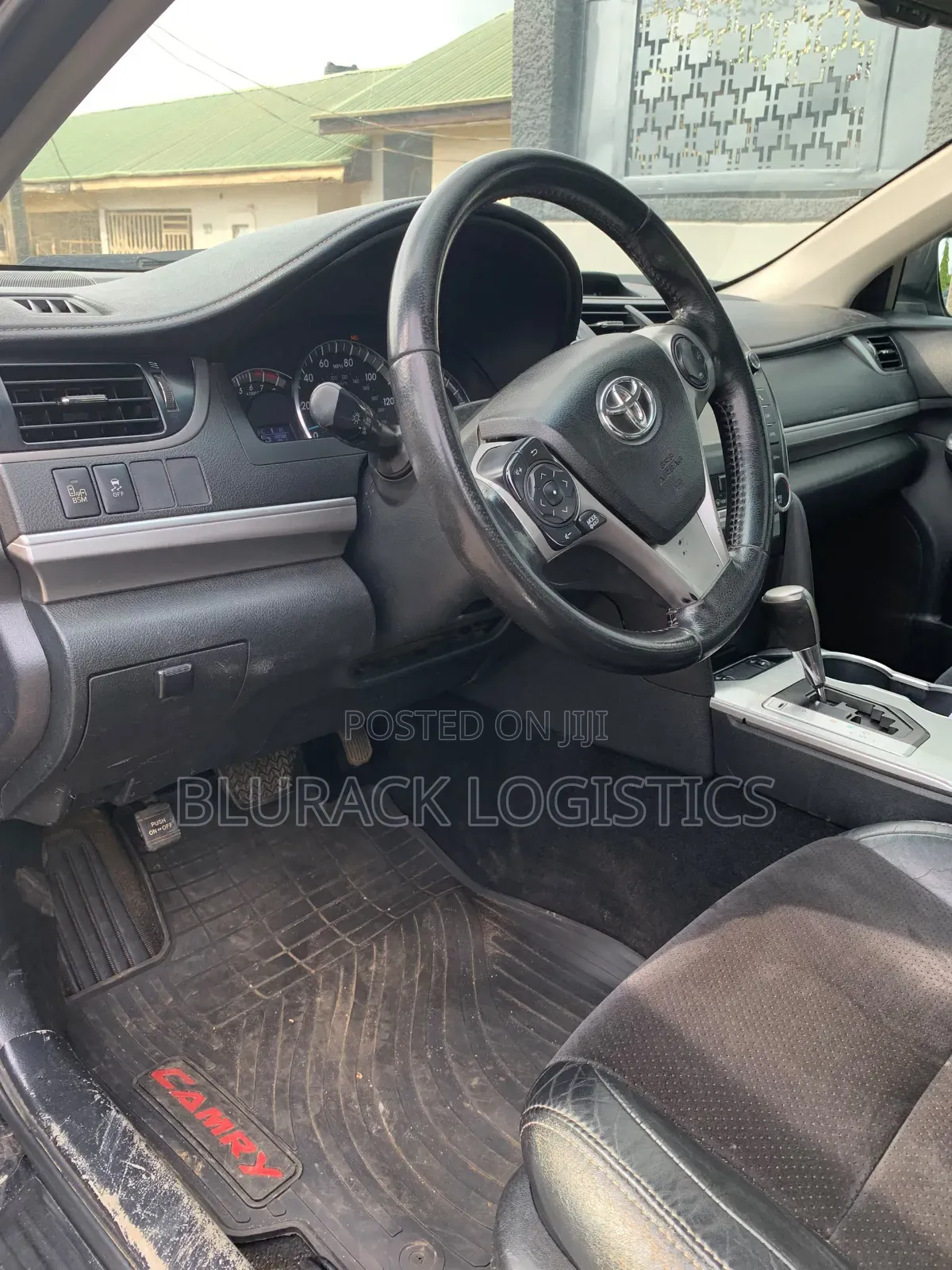 Toyota Camry SE 4dr Sedan (3.5L 6cyl 6A) 2014 Black