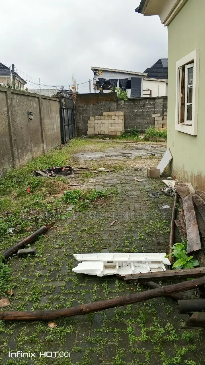 4bdrm Duplex in Silverland Estate for sale
