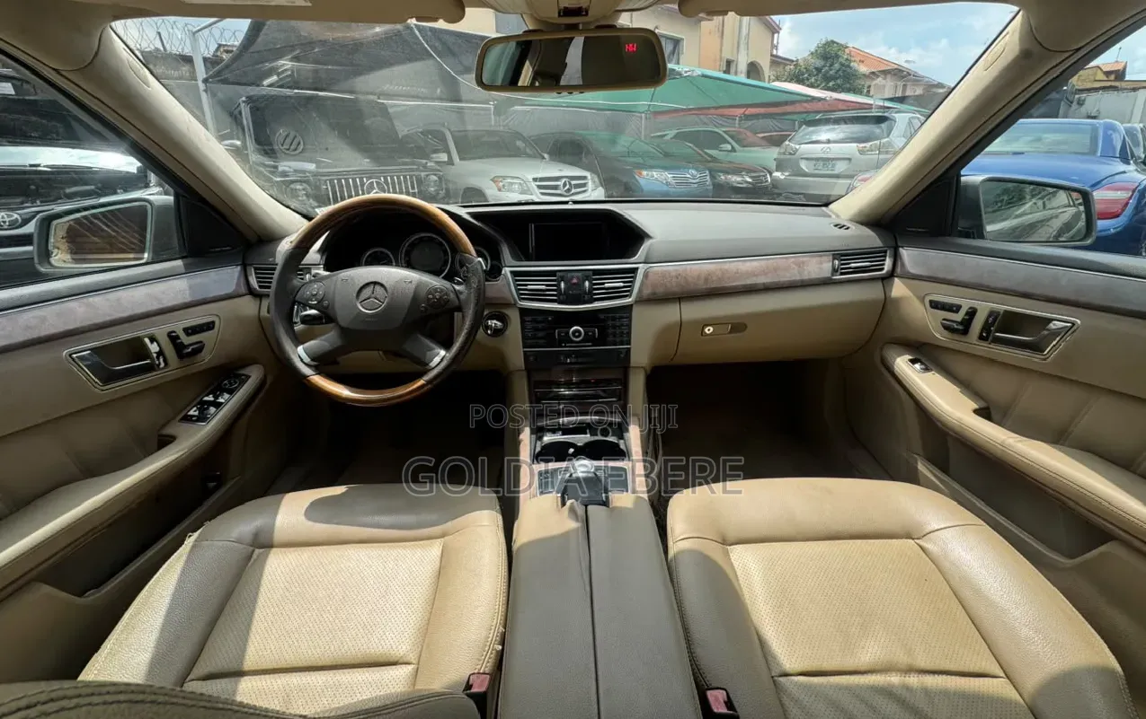 Mercedes-Benz E350 2011 Gray