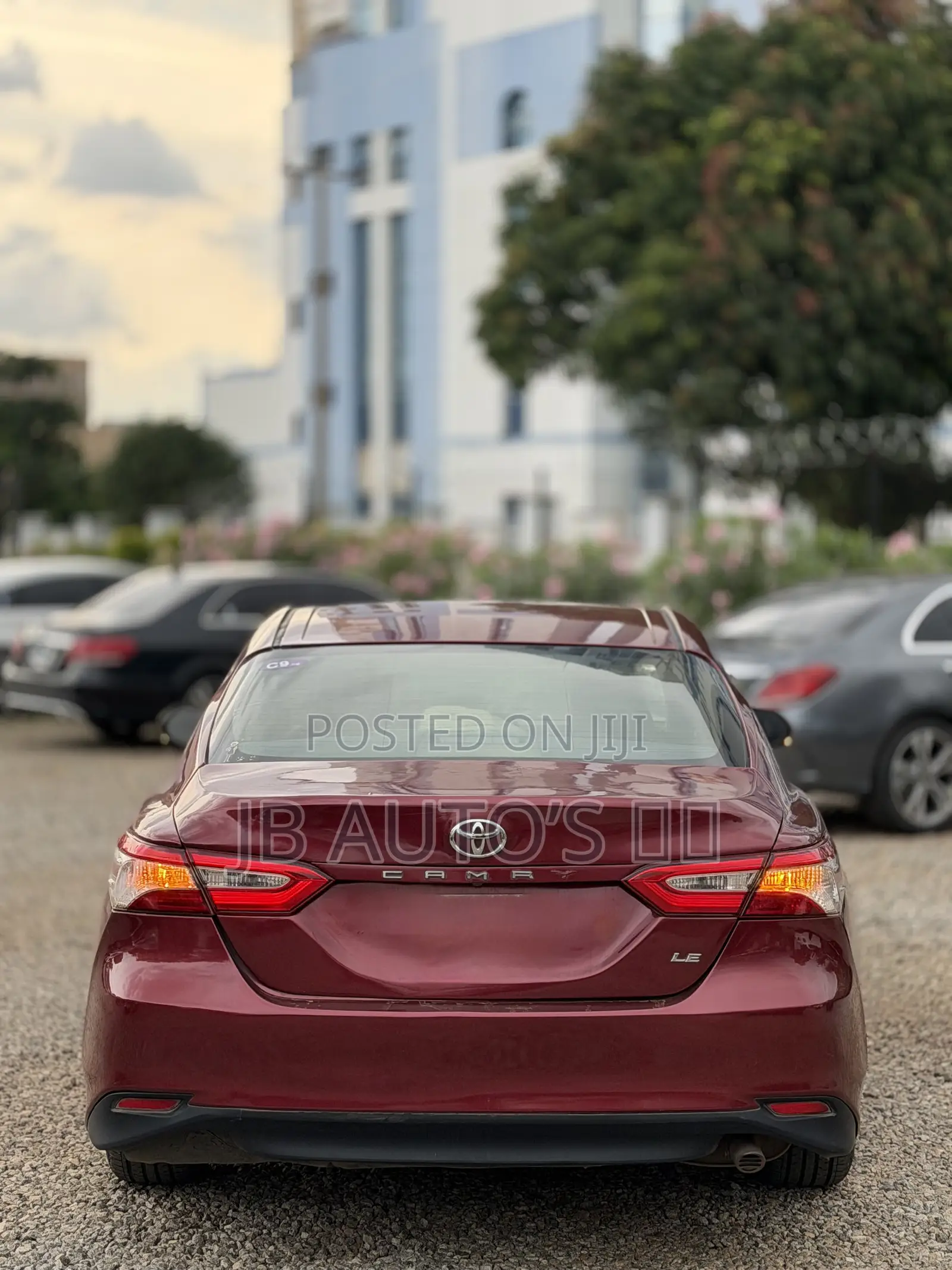 Toyota Camry LE (2.5L 4cyl 8A) 2019 Red