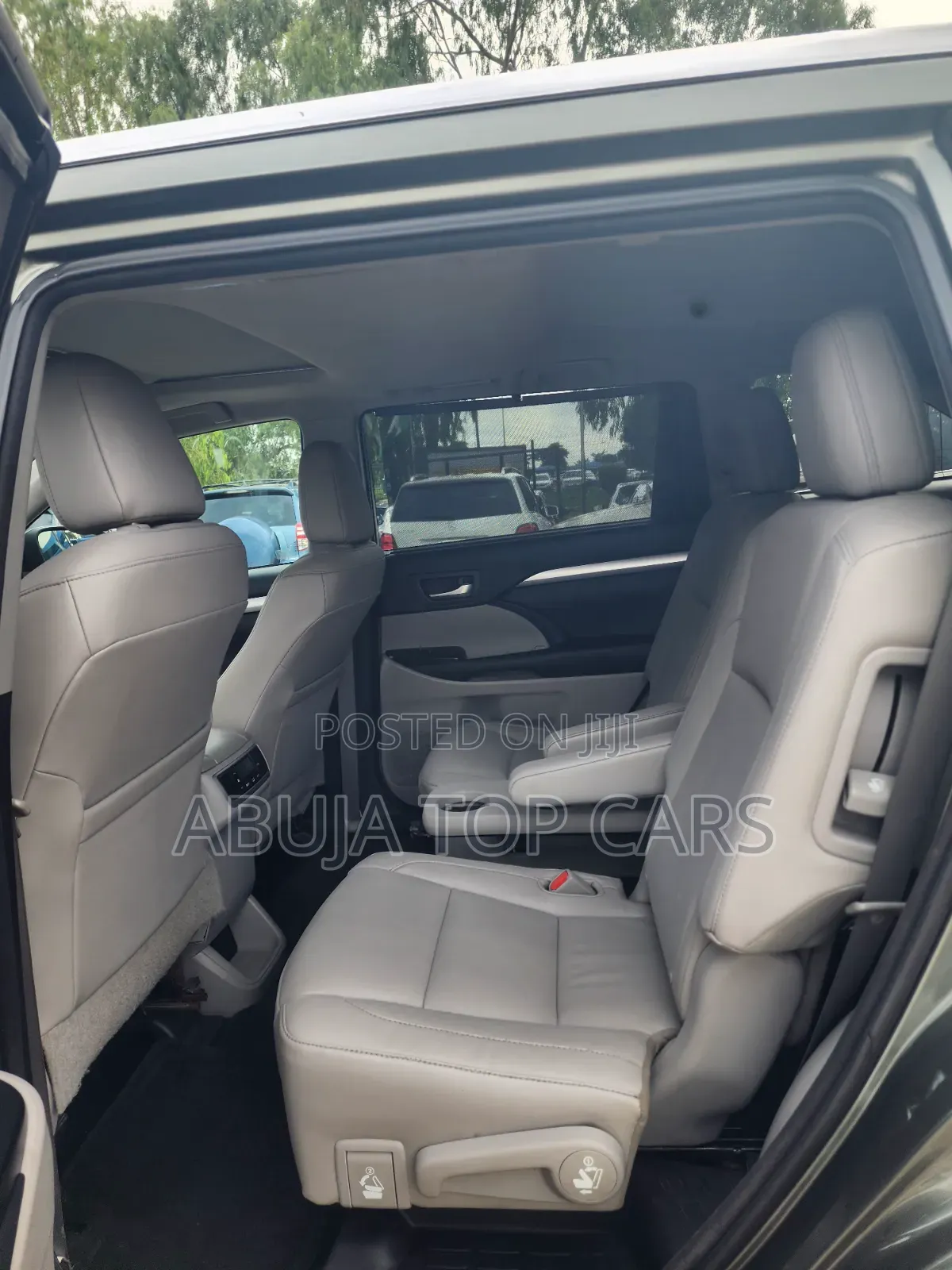 Toyota Highlander XLE 2019 Green