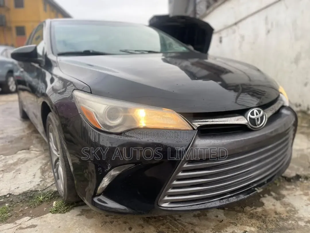 Toyota Camry SE 4dr Sedan (2.5L 4cyl 6A) 2015 Black