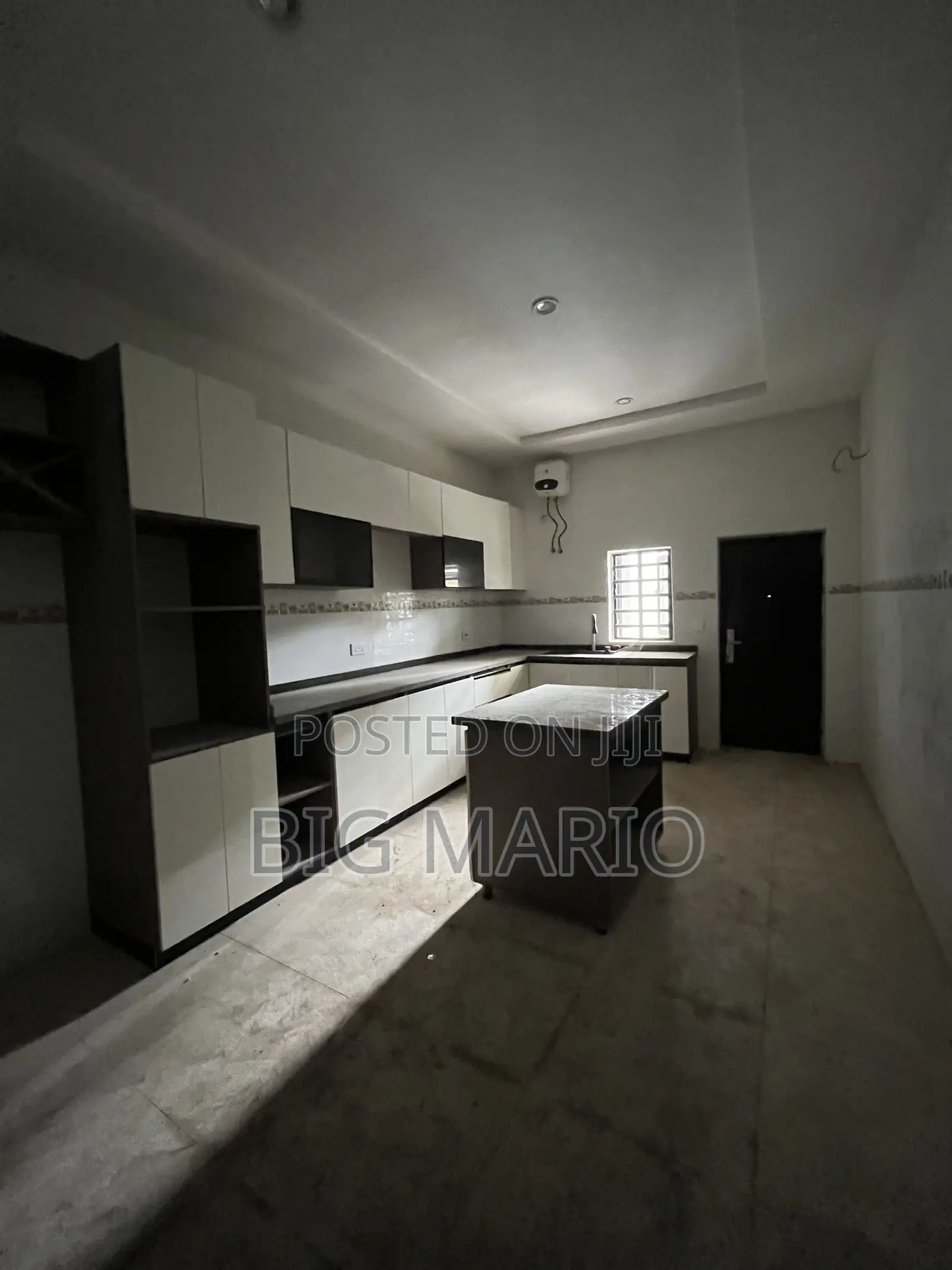 3bdrm Block of Flats in Guzape for sale