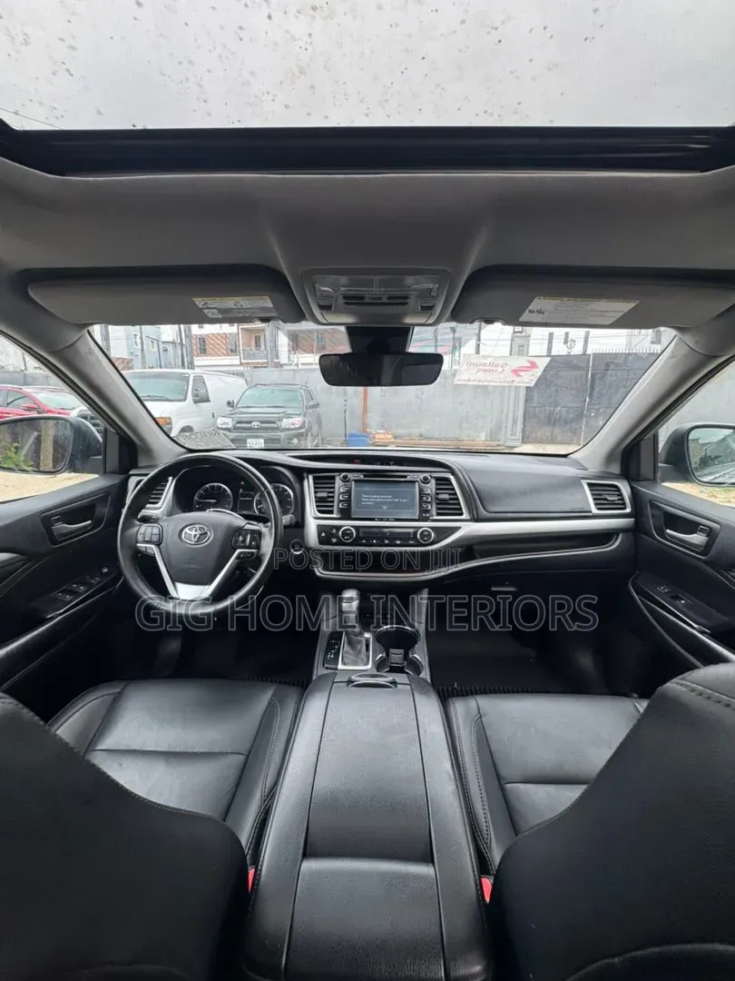 Toyota Highlander XLE 2019 Black