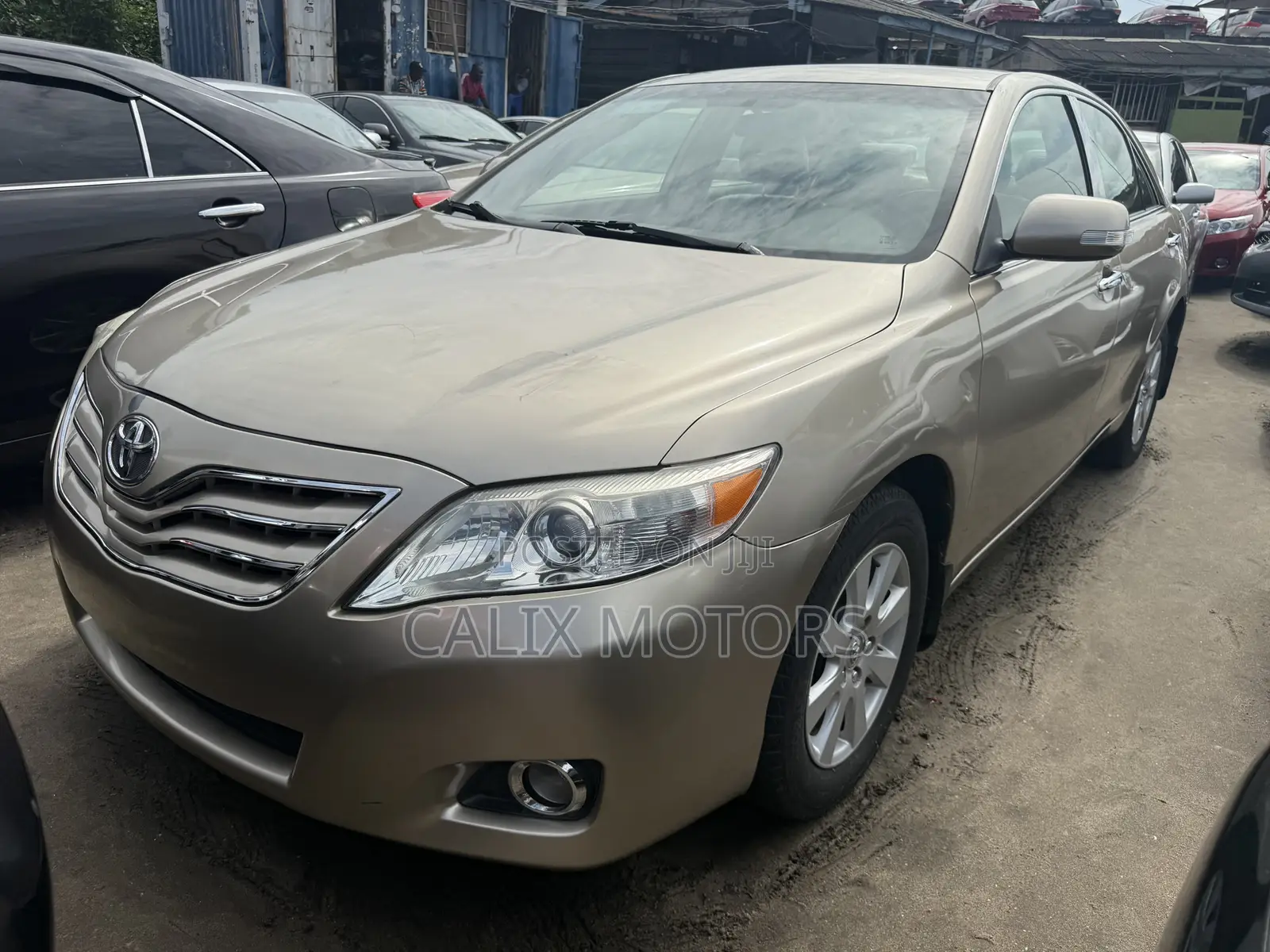 Toyota Camry 2009 Gold