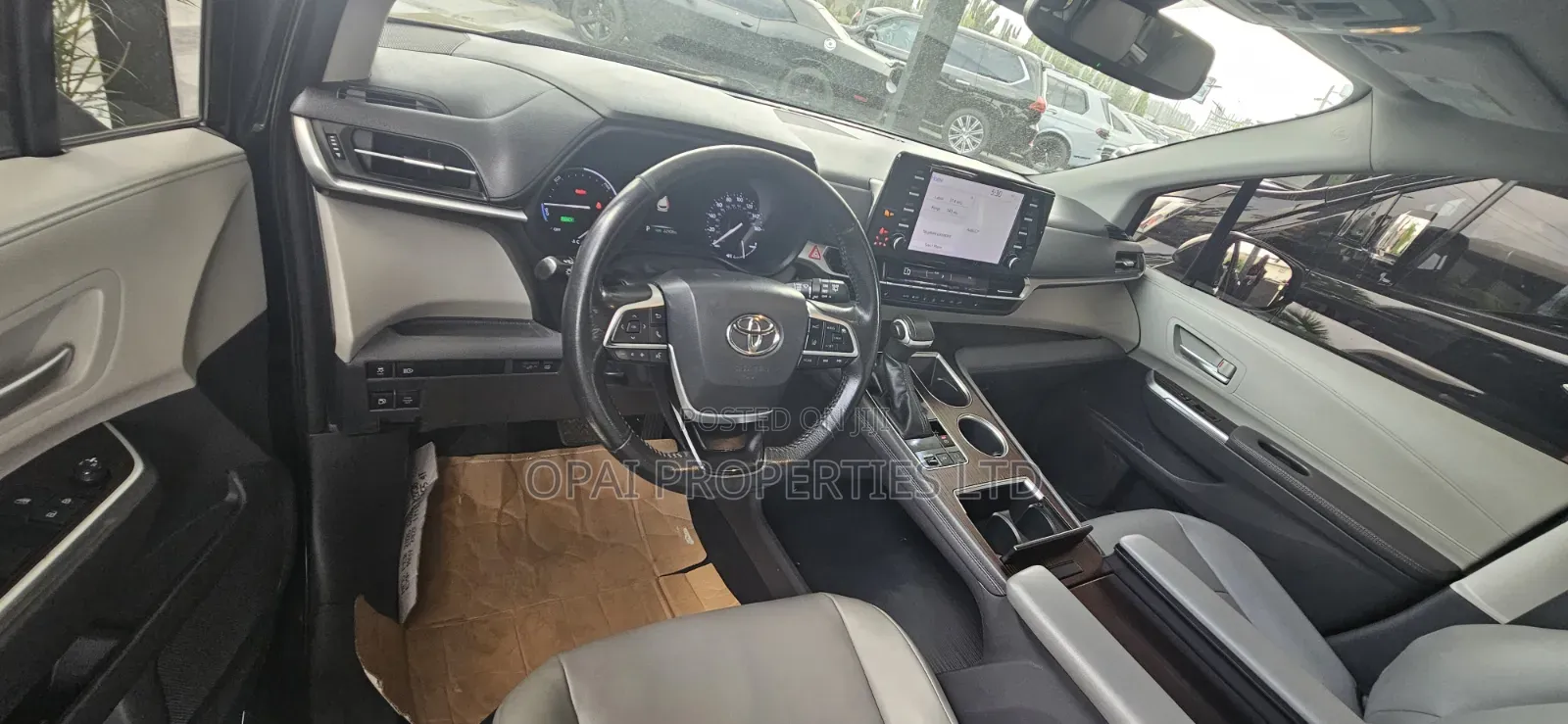 New Toyota Sienna 2025 Black