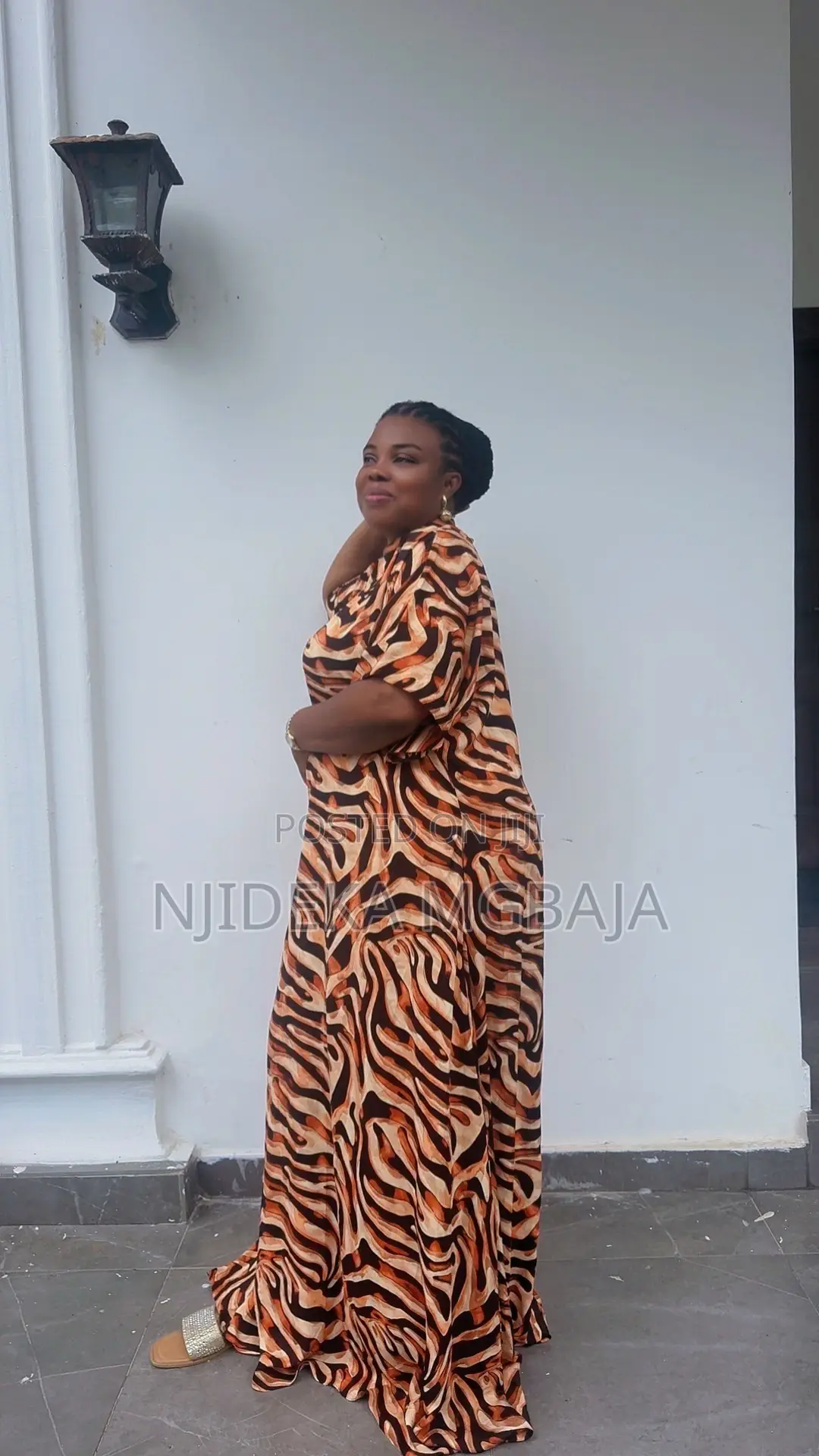 Elegant Brown Black Vintage Print Maxi Dress – Classy Women Wear