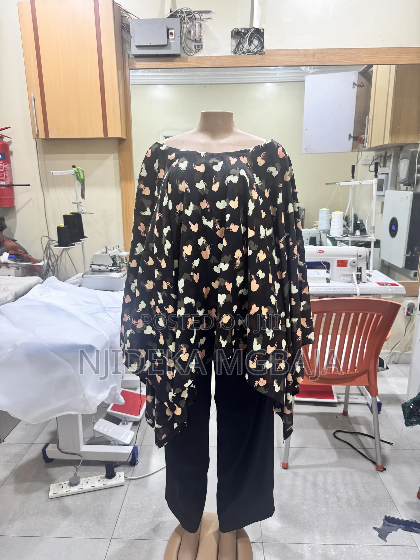 Elegant Black Printed 2-Piece Women's Trouser Set – Classy Stylish