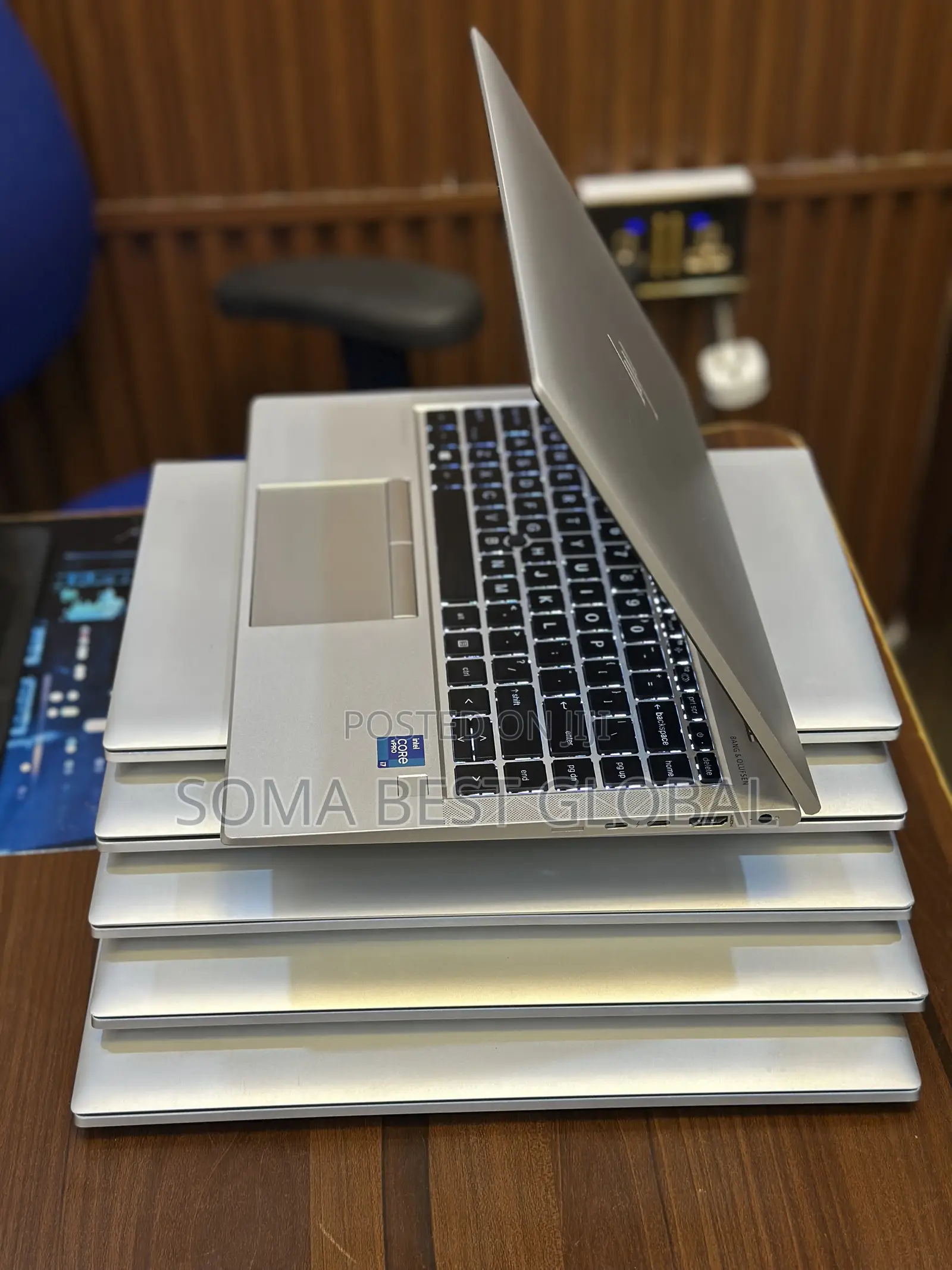 Laptop HP EliteBook 840 G8 8GB Intel Core i7 SSD 256GB